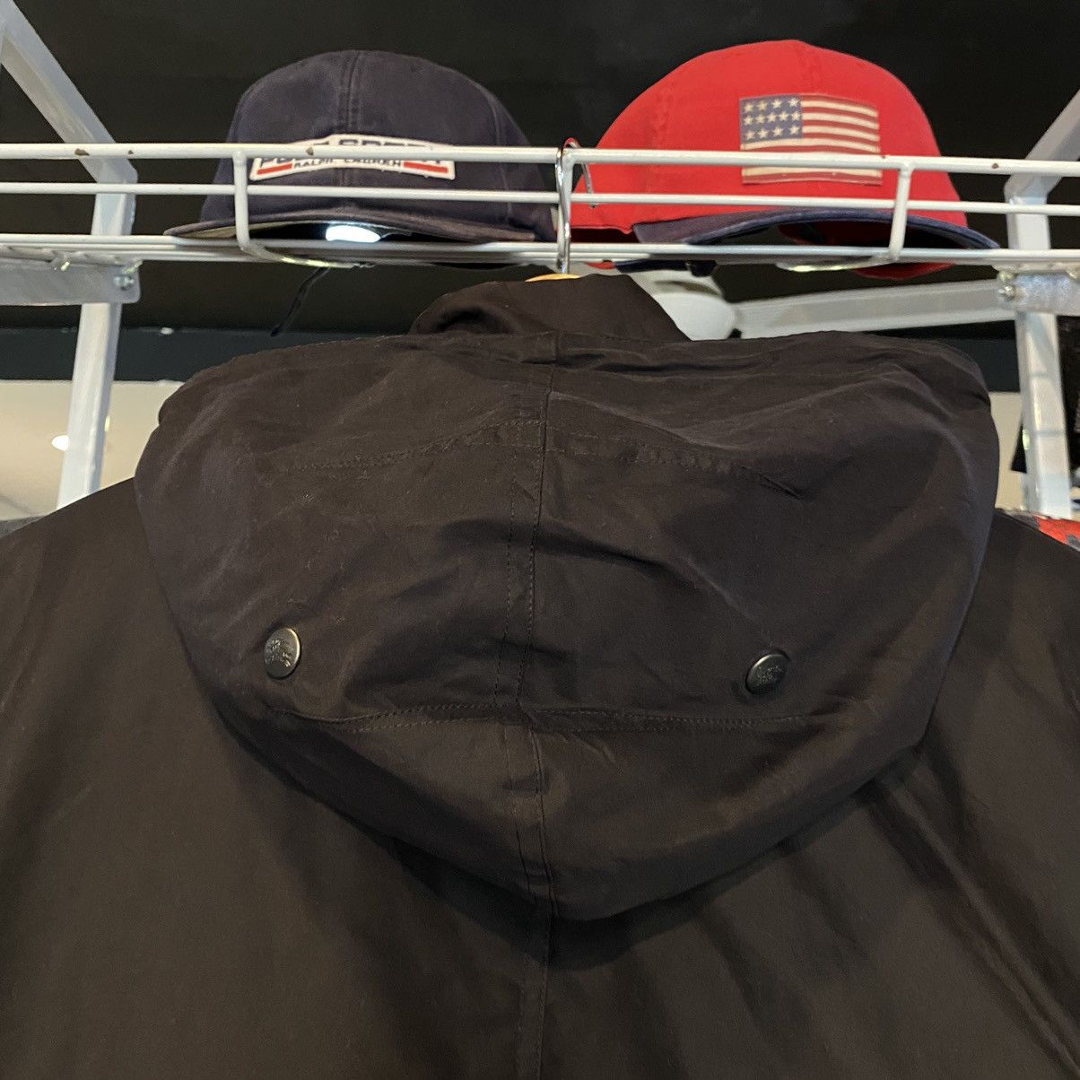 Burberry VERY RARE‼️Burberry London Dogs Trench Coats LIKE NEW Size US L / EU 52-54 / 3 - 14 Thumbnail