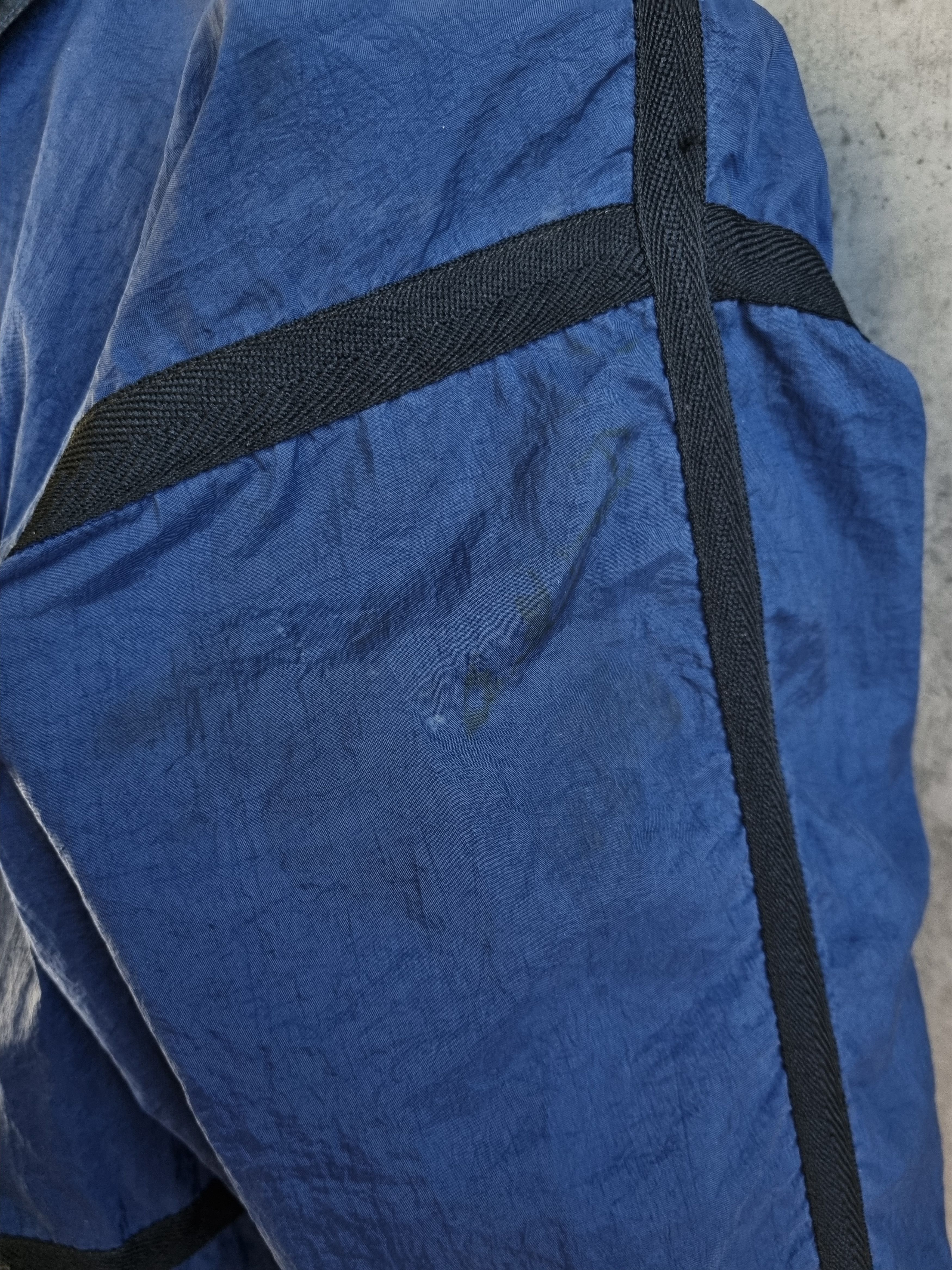Nike × Vintage Vintage 90s Nylon Navy Nike Track Top Parachute Jacket Size US M / EU 48-50 / 2 - 11 Thumbnail
