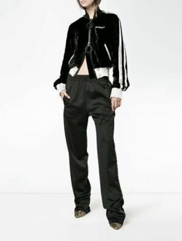 Off-White Fall 2017 Velour Cropped Bomber Jacket Size US S / EU 44-46 / 1 - 5 Thumbnail