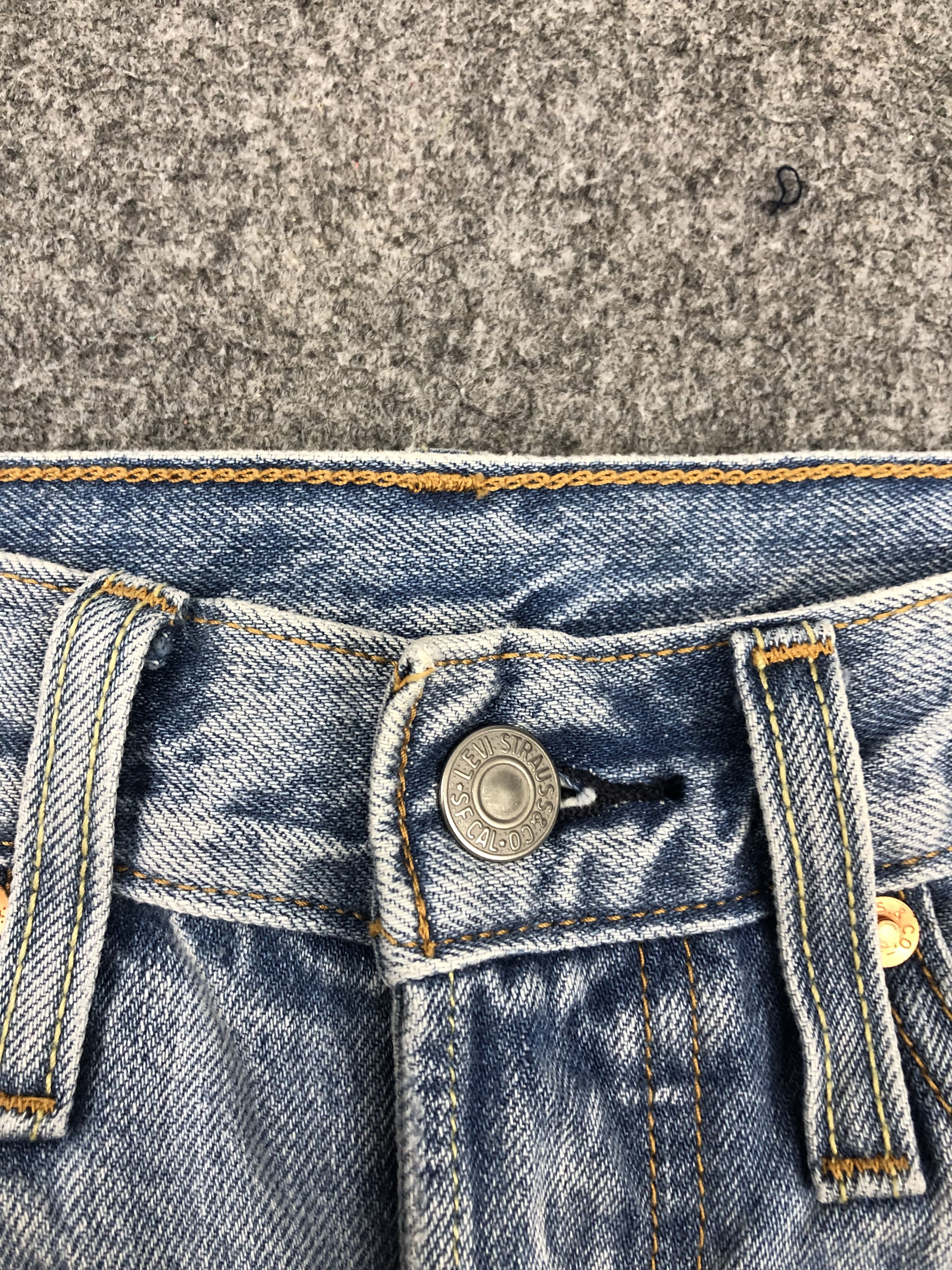Levi's Vintage Levis 501 Light Wash Jeans DP1515 Size US 29 - 9 Thumbnail