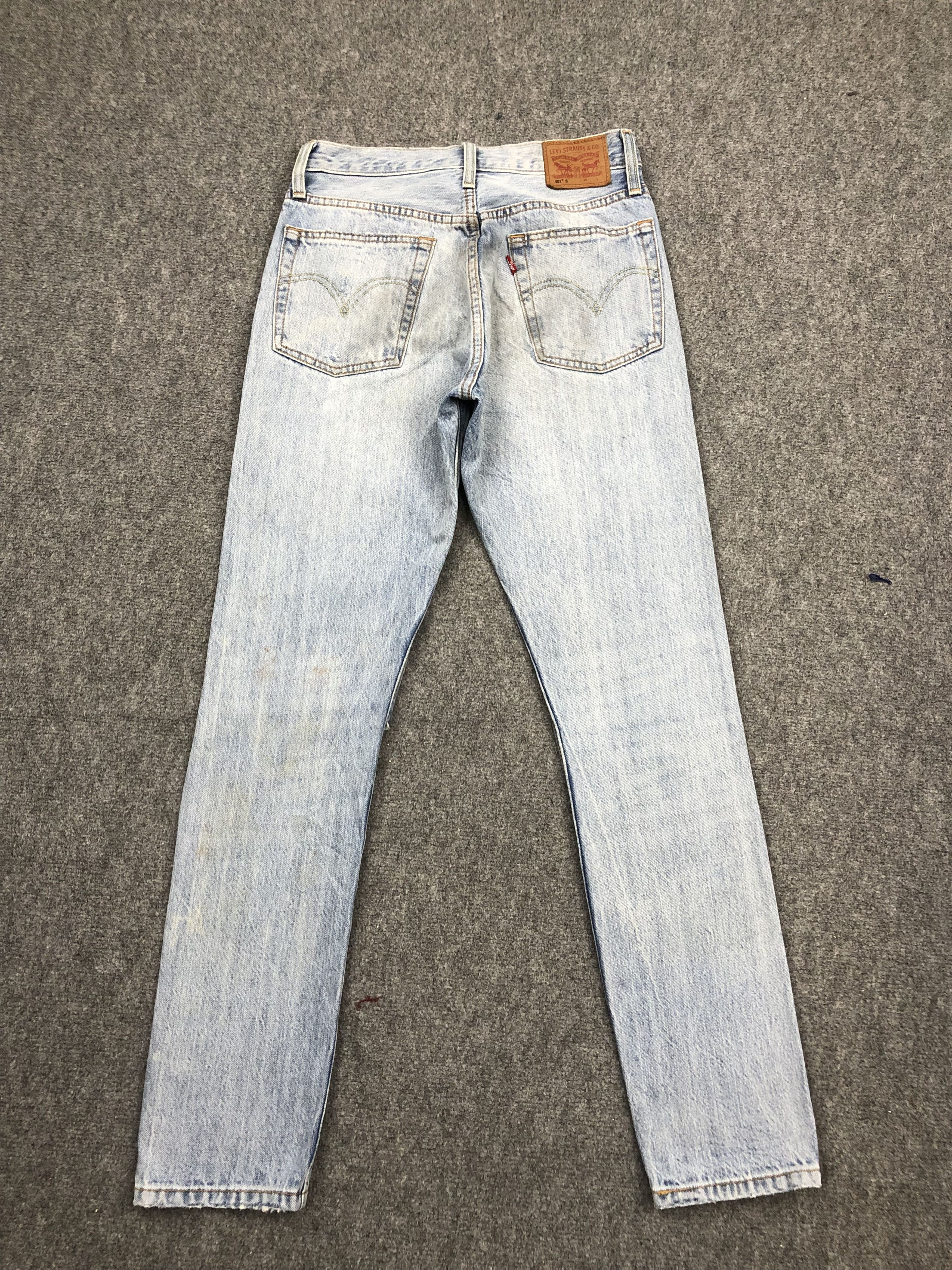 Levi's Vintage Levis 501 Light Wash Jeans DP1515 Size US 29 - 3 Thumbnail