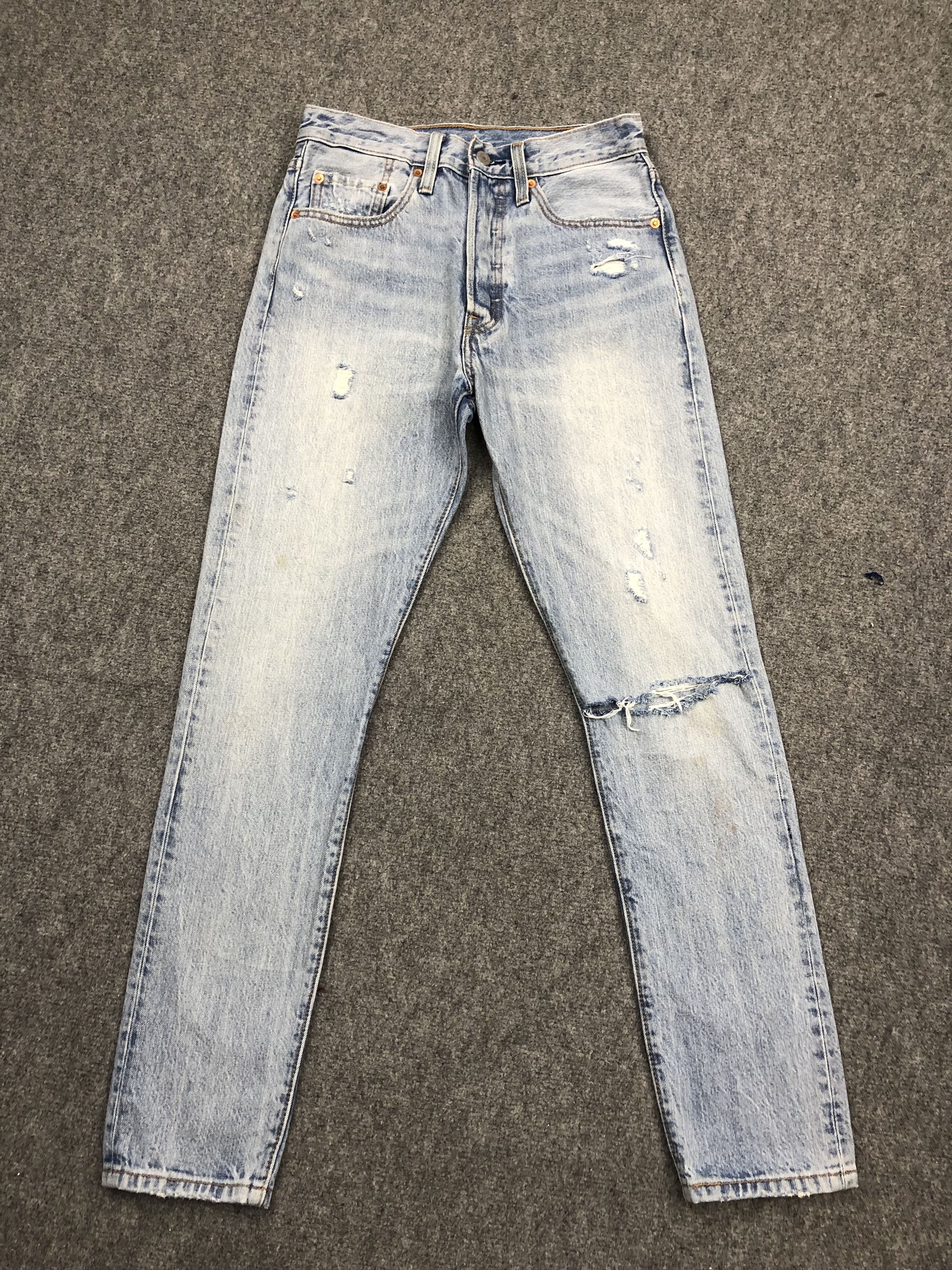 Levi's Vintage Levis 501 Light Wash Jeans DP1515 Size US 29 - 1 Thumbnail