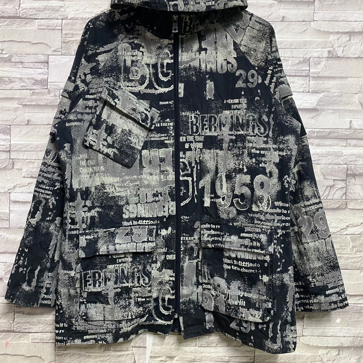 BERNINGS SHO 🇯🇵BERNING SHO Newspaper Printed Jacket Size US L / EU 52-54 / 3 - 5 Thumbnail