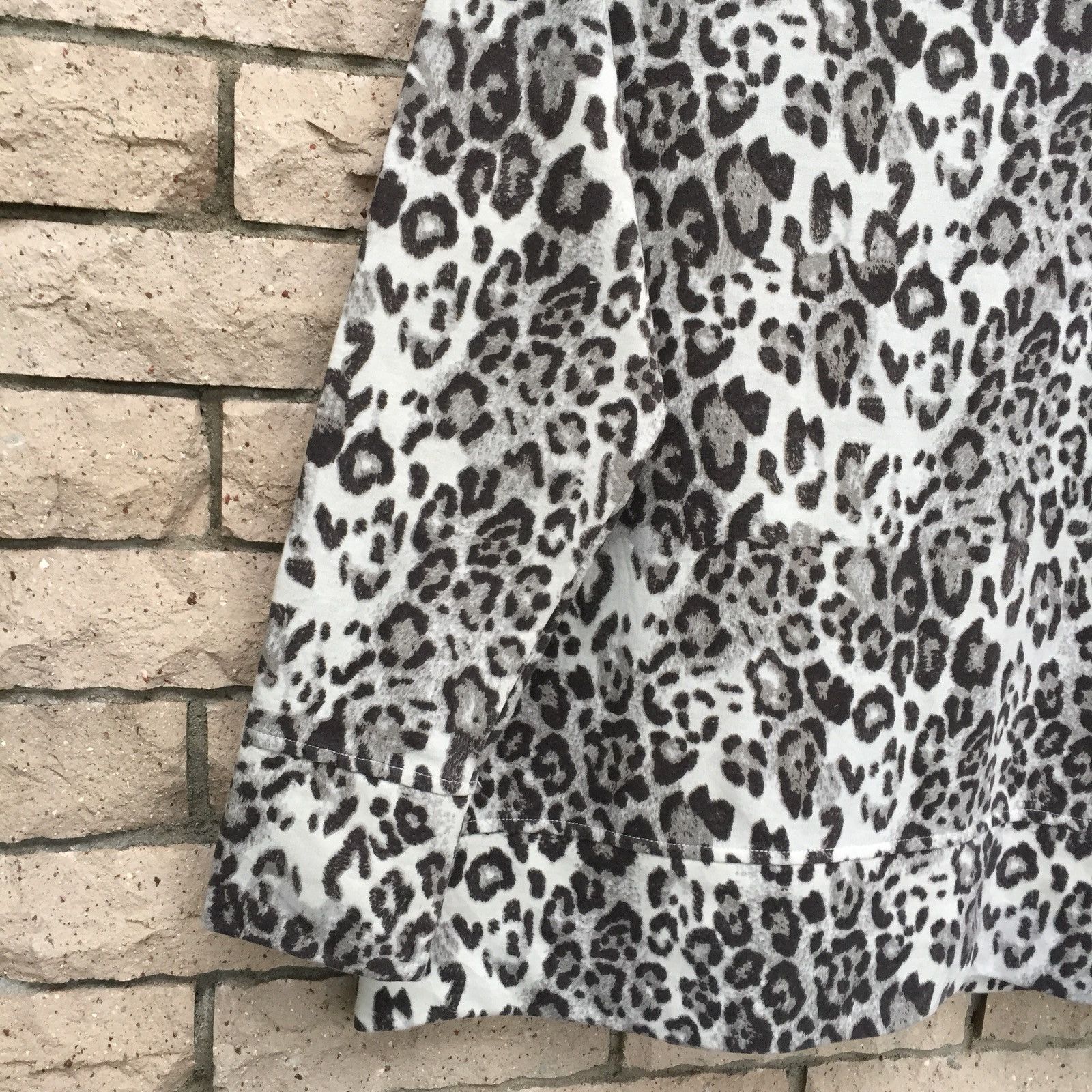 Other Cheetah striped jacket.. full print design.. all over print Size US M / EU 48-50 / 2 - 10 Thumbnail