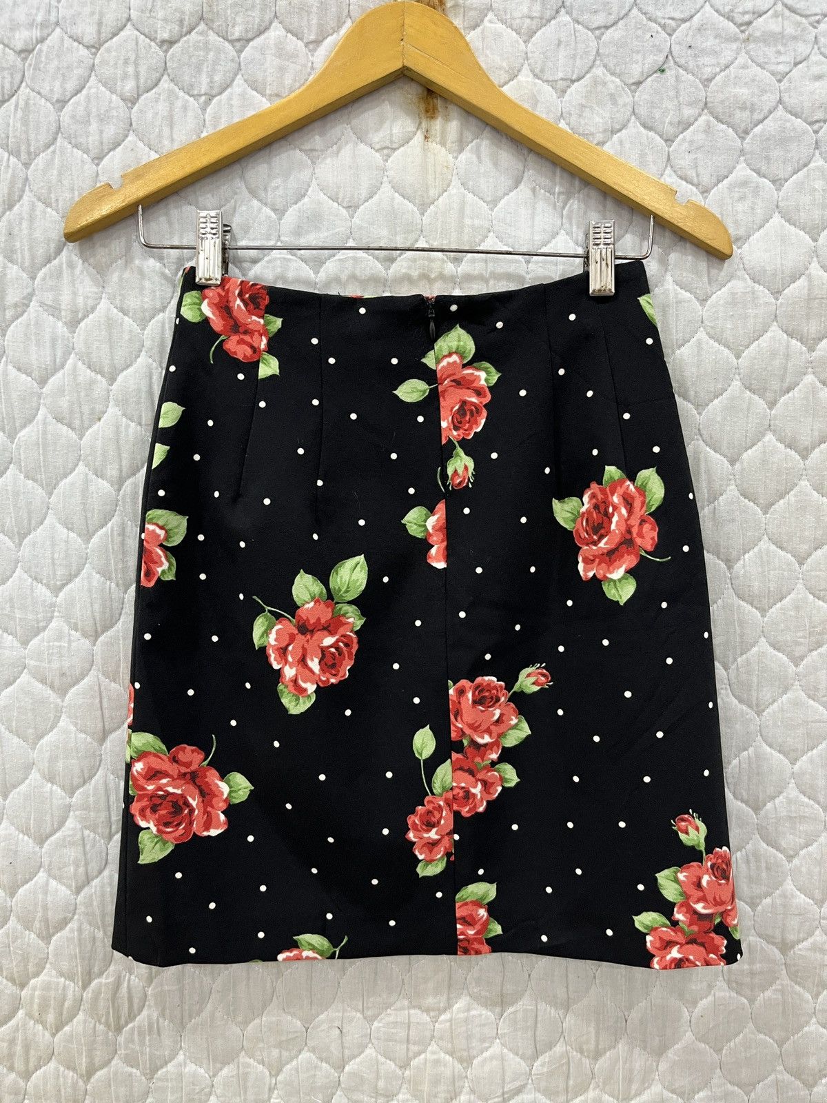 Designer × Japanese Brand (Ooo). CECIL MCBEE JAPANESE HYPEBEAST FLORAL SKIRTS Size 24" / US 00 / IT 34 - 4 Thumbnail