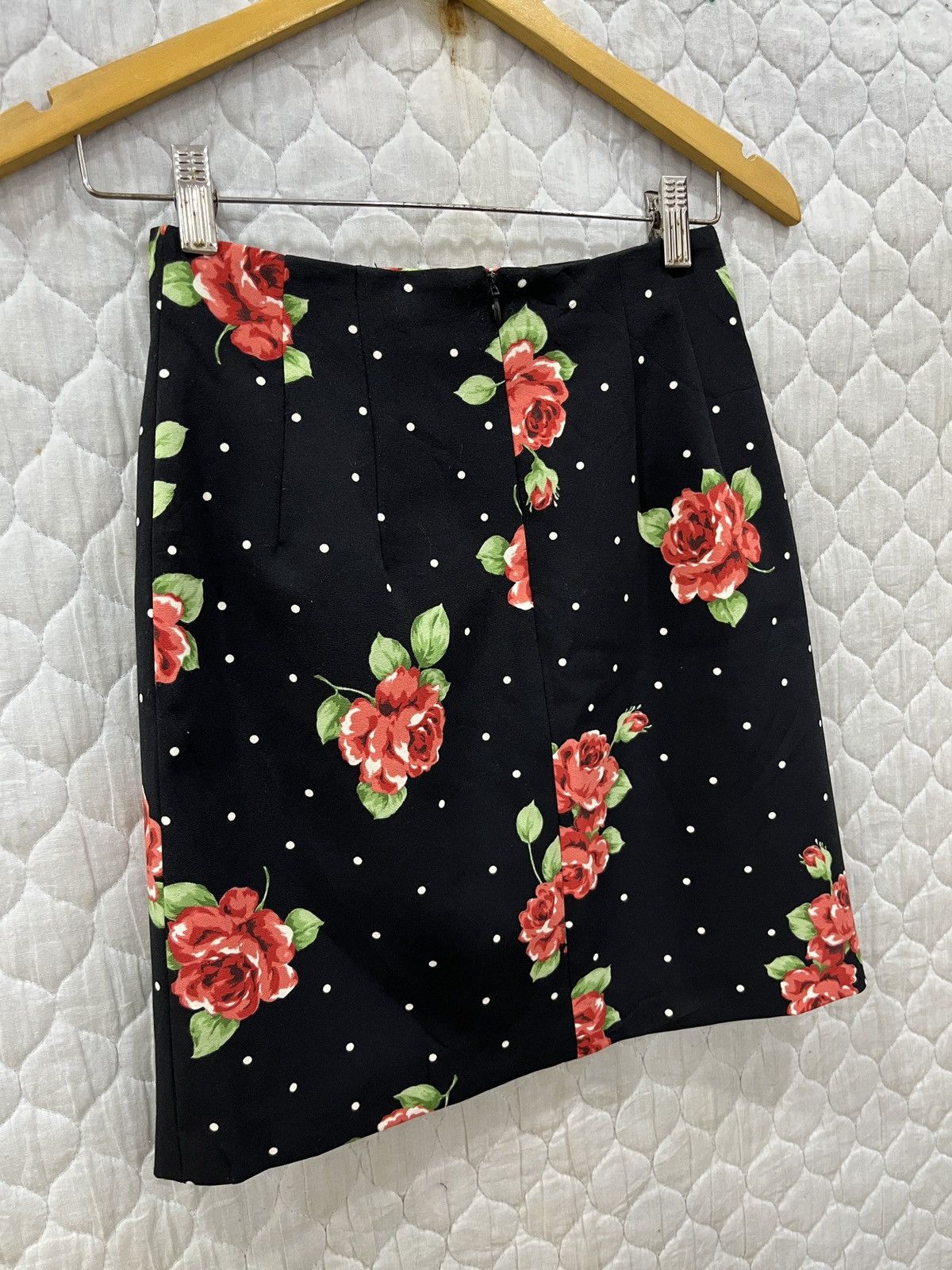 Designer × Japanese Brand (Ooo). CECIL MCBEE JAPANESE HYPEBEAST FLORAL SKIRTS Size 24" / US 00 / IT 34 - 6 Thumbnail