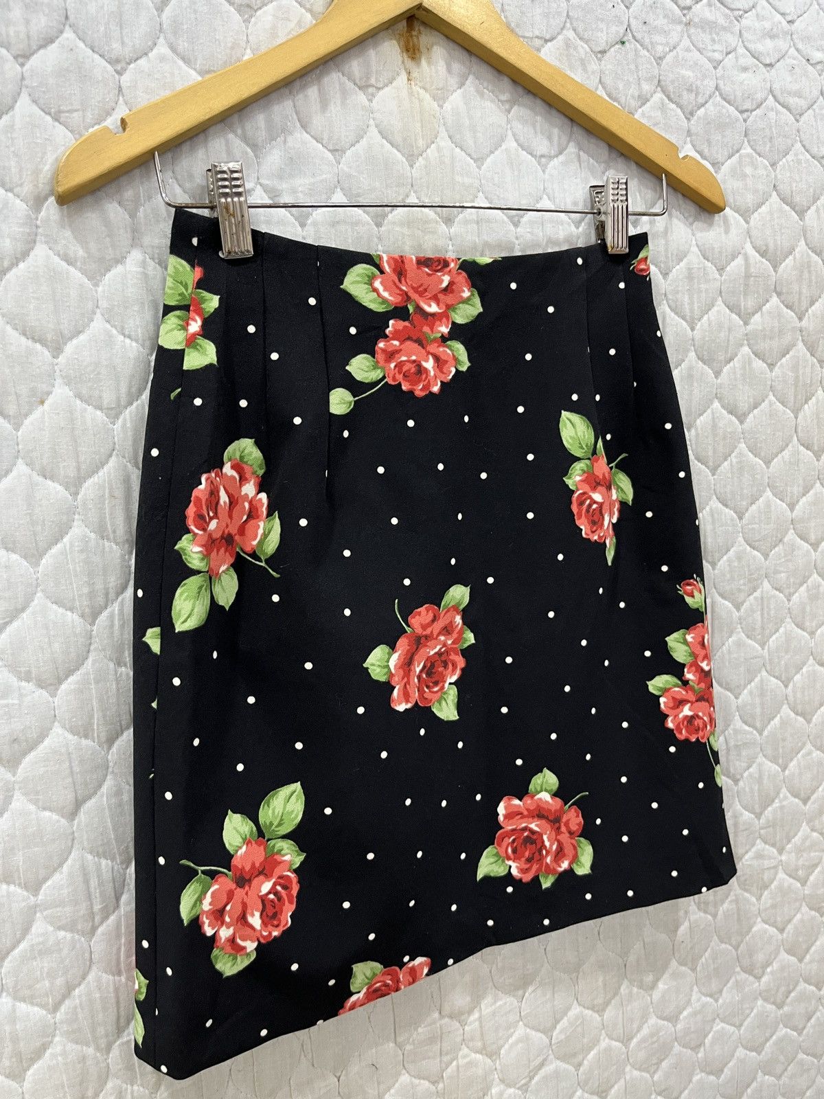 Designer × Japanese Brand (Ooo). CECIL MCBEE JAPANESE HYPEBEAST FLORAL SKIRTS Size 24" / US 00 / IT 34 - 3 Thumbnail