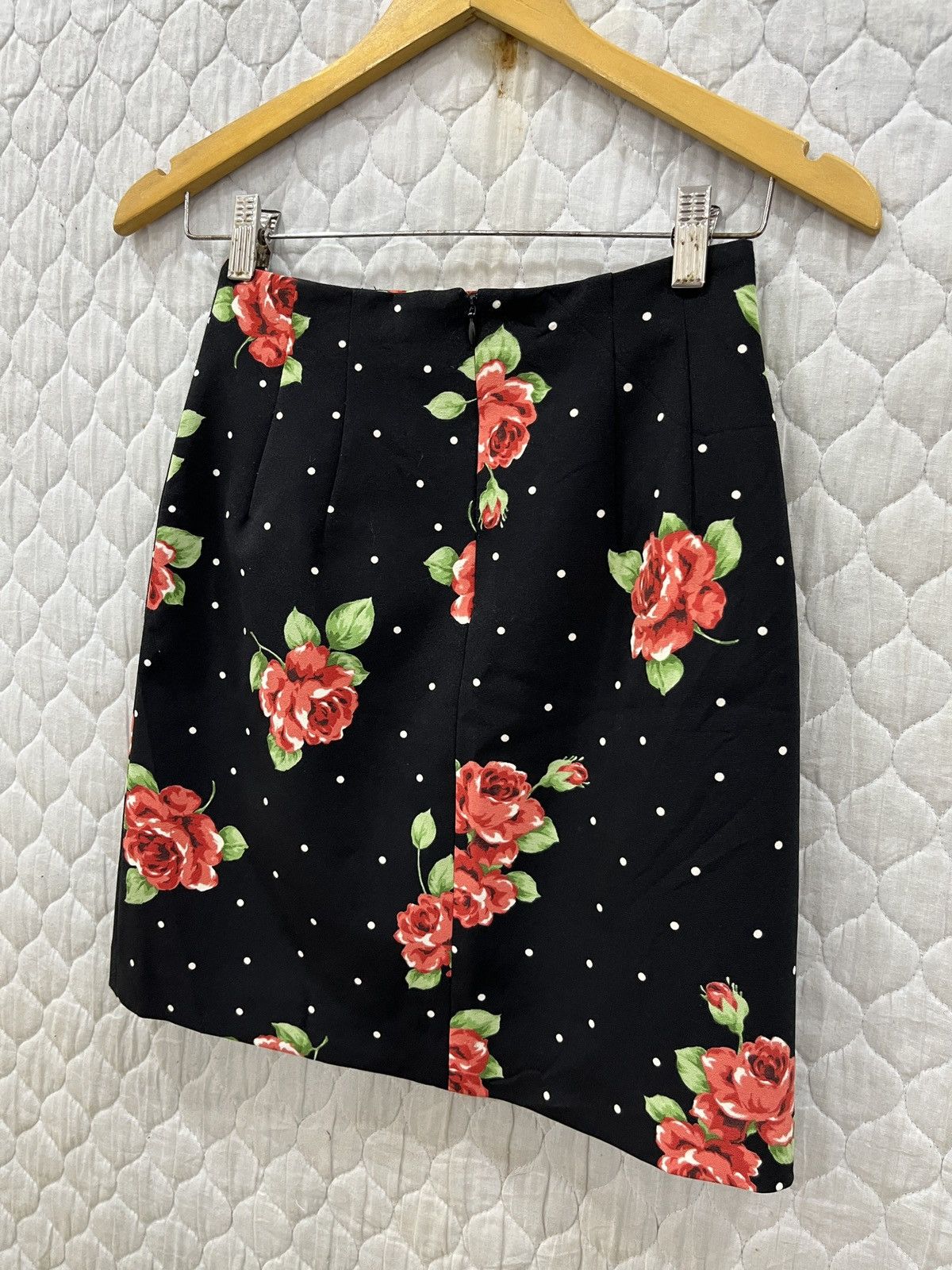 Designer × Japanese Brand (Ooo). CECIL MCBEE JAPANESE HYPEBEAST FLORAL SKIRTS Size 24" / US 00 / IT 34 - 5 Thumbnail