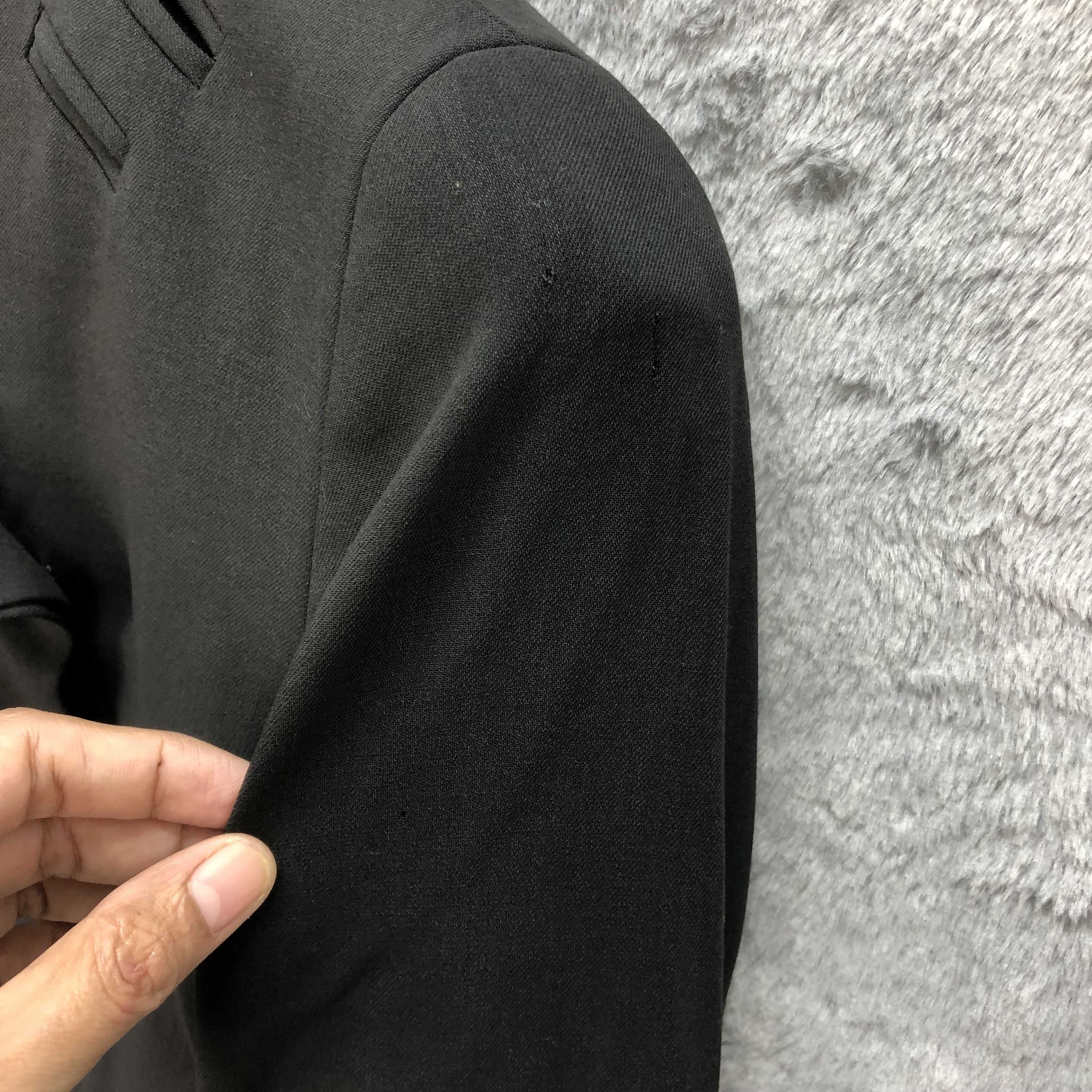 Emporio Armani EMPORIO ARMANI A MILANO-BORGONUOVO 21 SUIT JACKET #5923-213 Size S / US 4 / IT 40 - 11 Thumbnail
