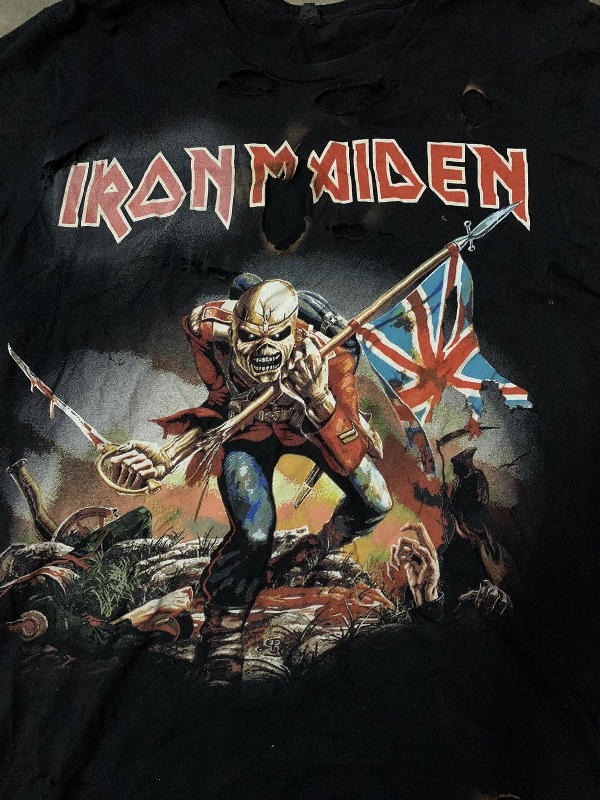 Band Tees Distressed Iron Maiden The Trooper T Shirt Size US L / EU 52-54 / 3 - 6 Thumbnail