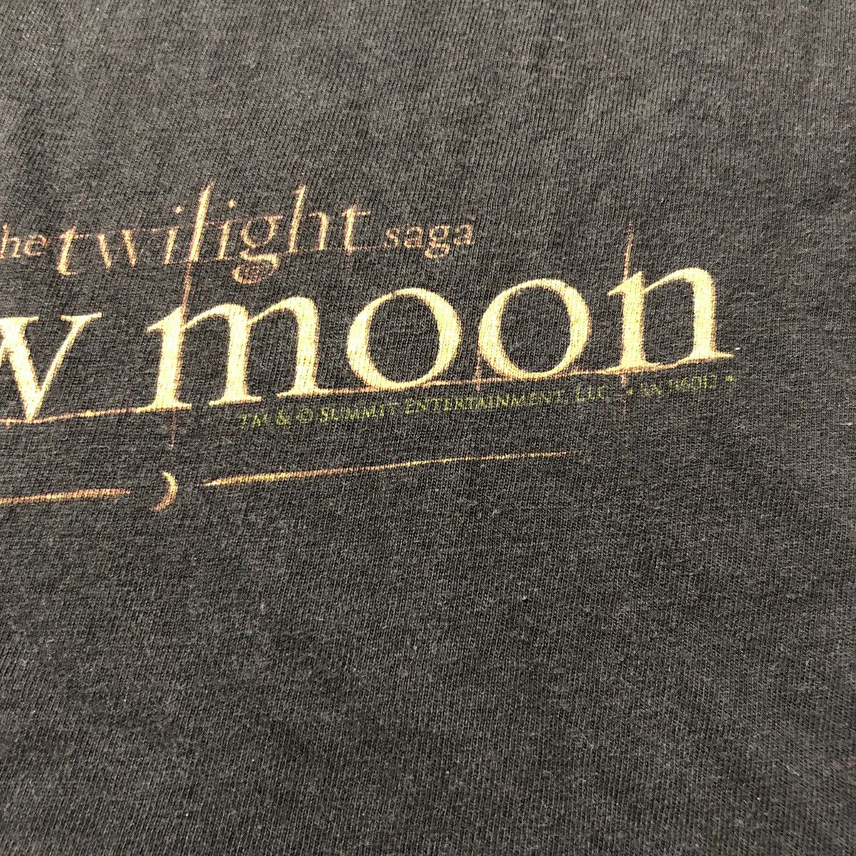 Vintage vintage Y2K Twilight New Moon Movie T Shirt Size US S / EU 44-46 / 1 - 9 Thumbnail