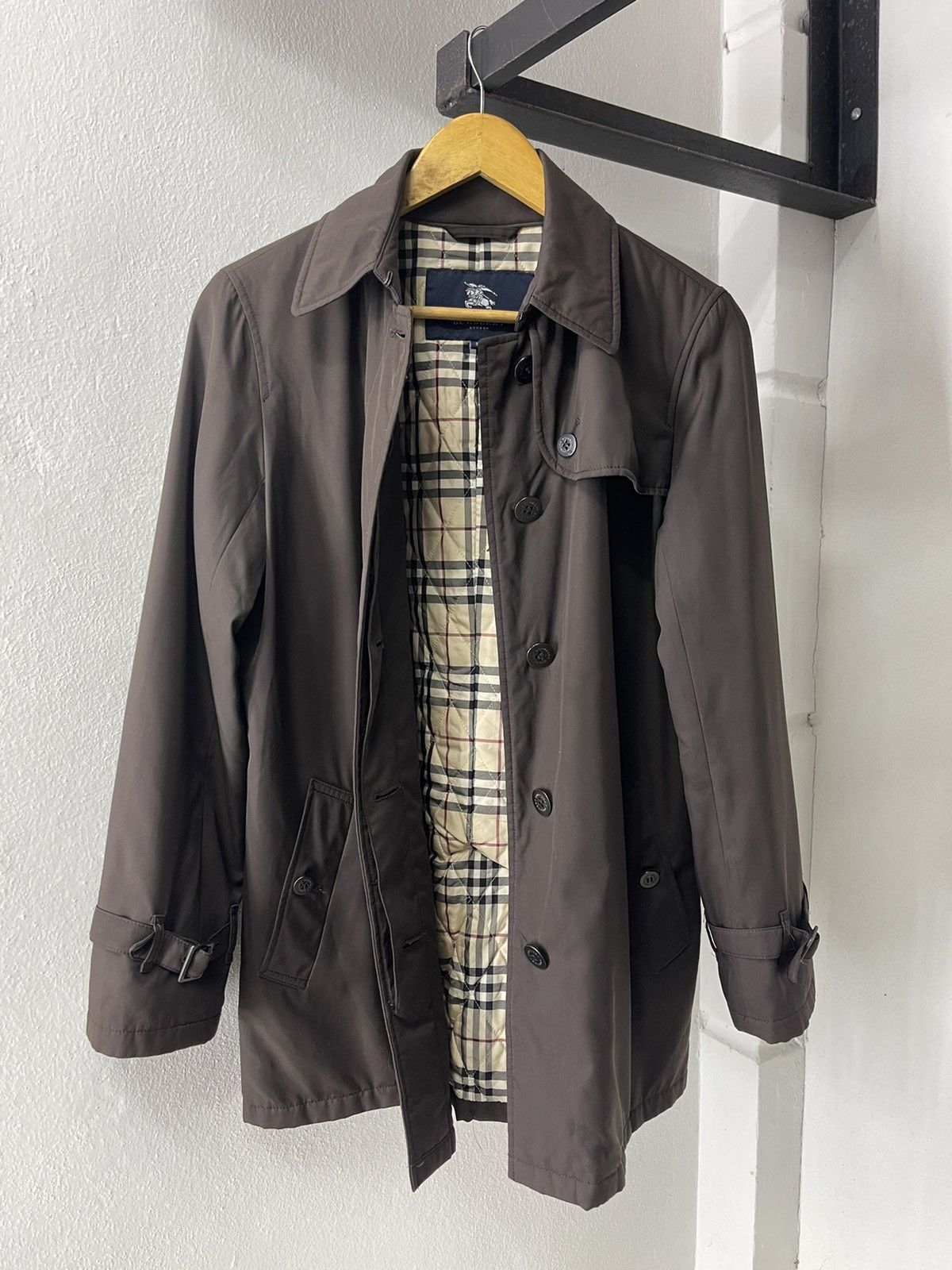 Burberry BURBERRY LONDON LIGHT JACKET (size 38) Size US M / EU 48-50 / 2 - 1 Thumbnail