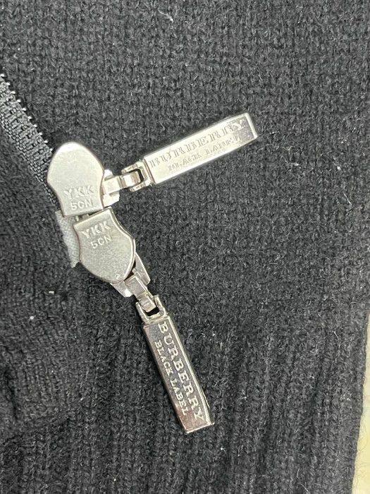 Burberry Vintage Burberry Knit Jacket Size US S / EU 44-46 / 1 - 5 Thumbnail