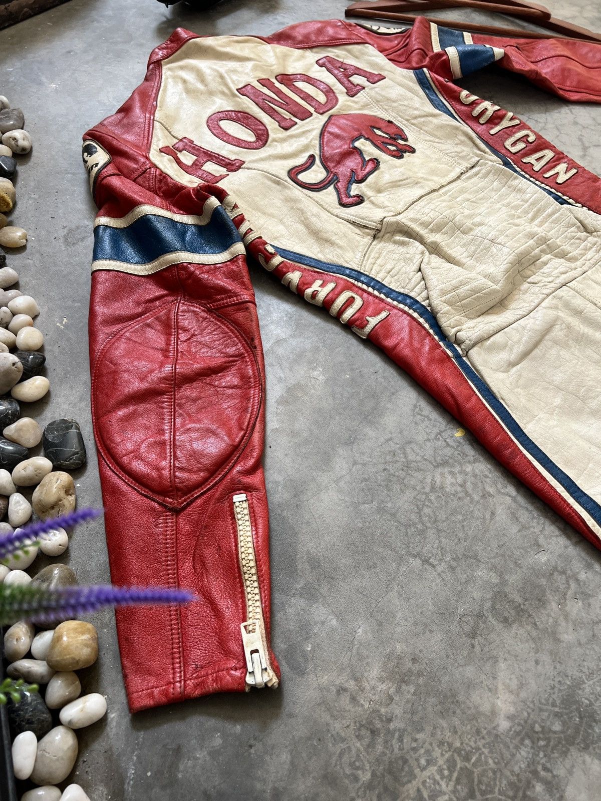 Leather × Vintage Vintage 🖤 Honda Furygan Fully Leather Racing Overalls Size US 32 / EU 48 - 7 Thumbnail