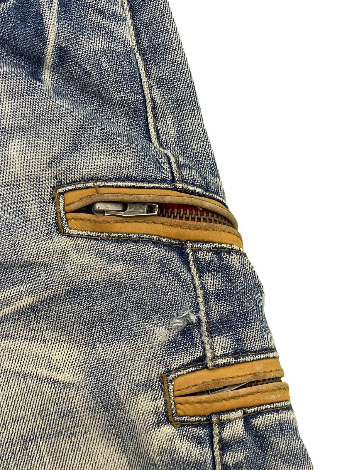 Japanese Brand Flare Jeans Rattletrap Distress Curv Leg Low Rise 2🟦1 Size US 29 - 11 Thumbnail