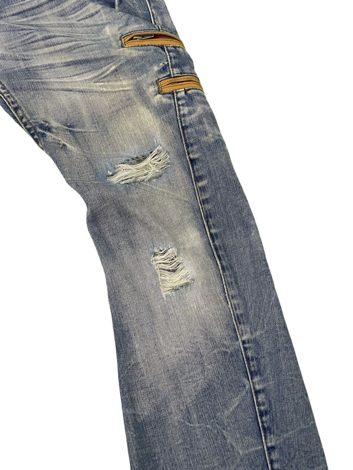 Japanese Brand Flare Jeans Rattletrap Distress Curv Leg Low Rise 2🟦1 Size US 29 - 7 Thumbnail