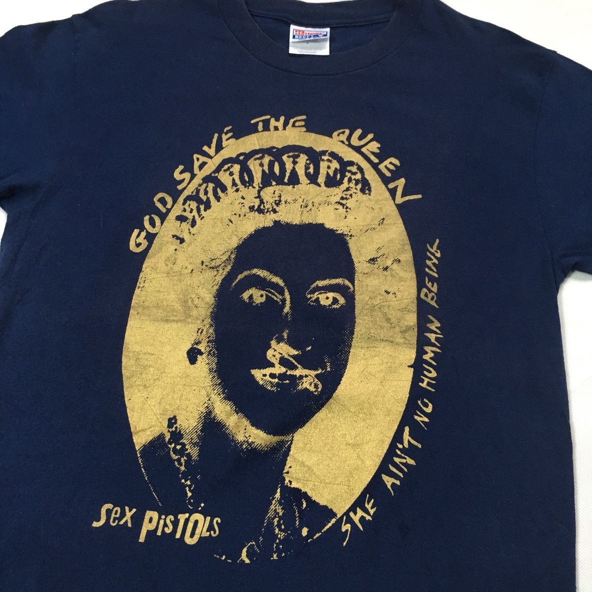 Band Tees × Hanes × Vintage Rare! Vintage 90s Sex Pistols Jamie Reid God Save Queen Tee Size US M / EU 48-50 / 2 - 2 Thumbnail
