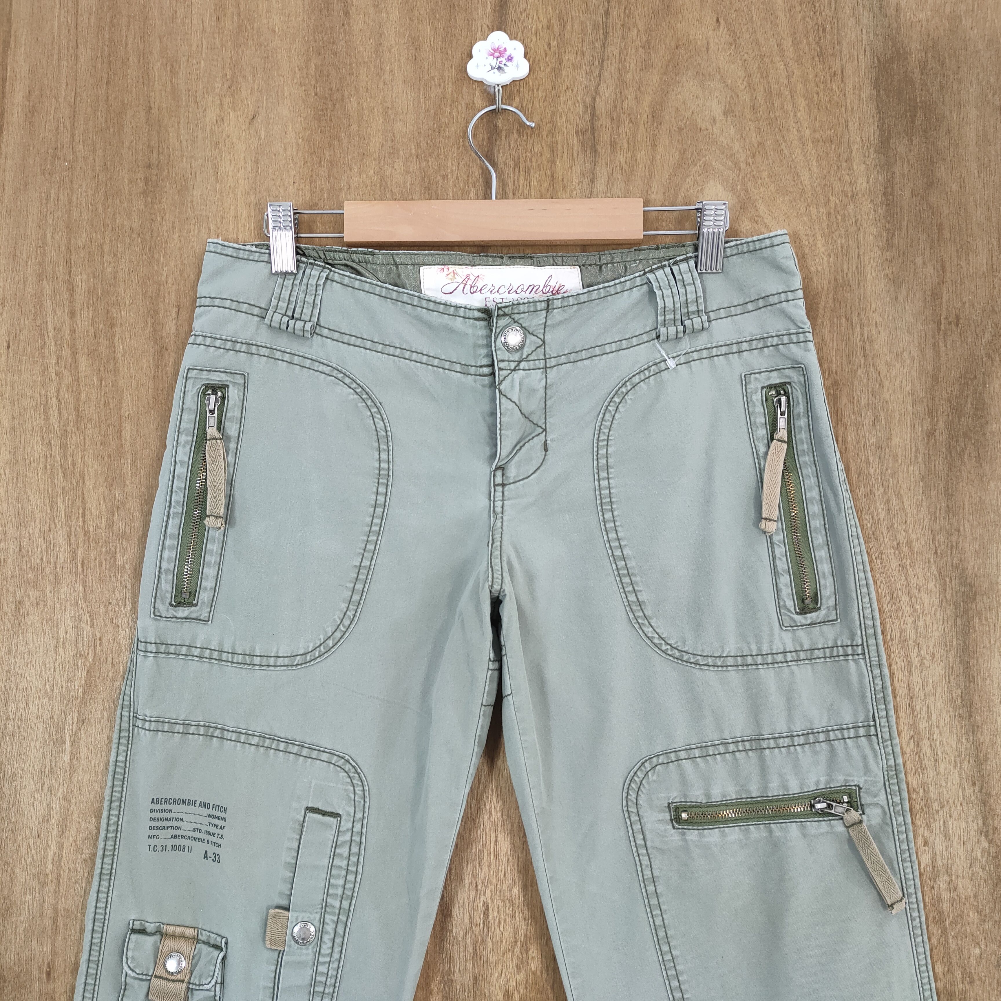 Abercrombie & Fitch A&F MULTIPOCKET FADED WOMAN CARGO PANTS Size US 30 / EU 46 - 3 Thumbnail