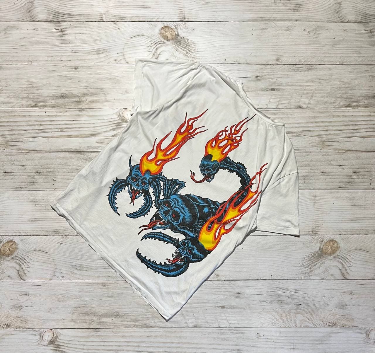 Allsaints Vintage Allsaints T Shirt Fire Skull Scorpion Overprint Y2K Size US S / EU 44-46 / 1 - 1 Thumbnail