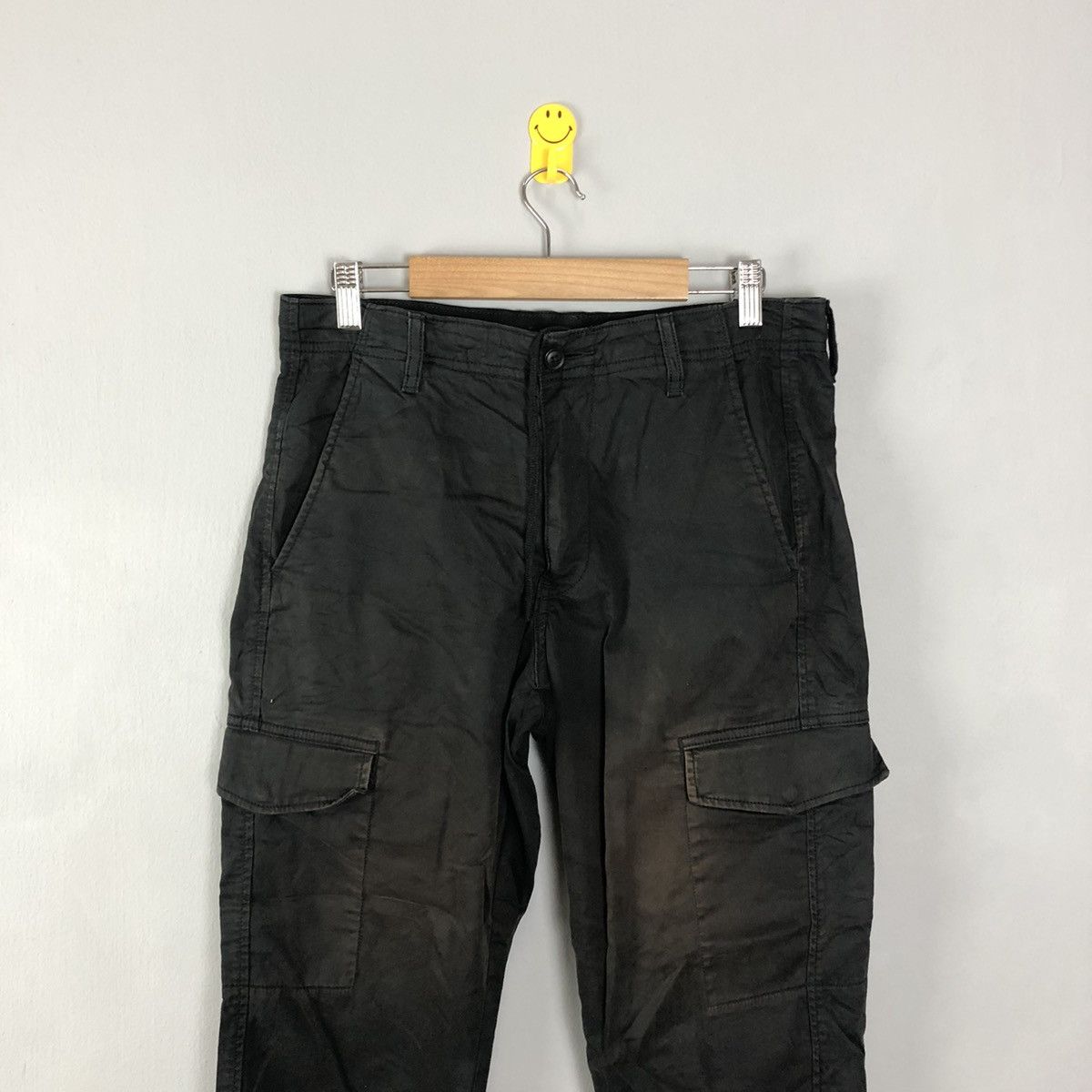 Uniqlo Uniqlo japan Black multipocket tactical Jogger Pants #c1286 Size US 28 / EU 44 - 2 Thumbnail
