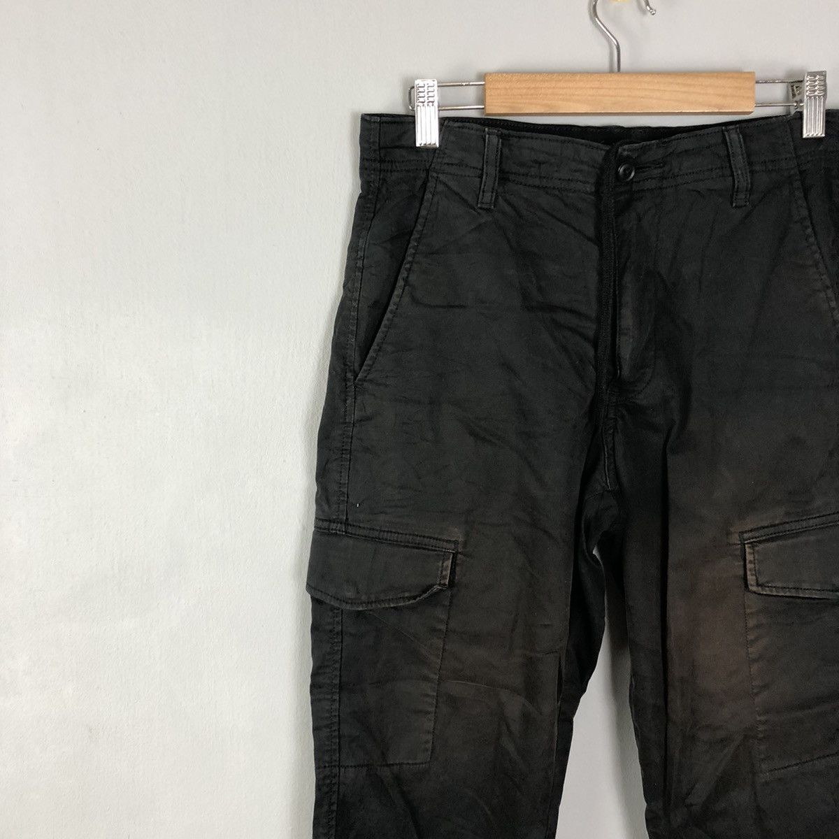 Uniqlo Uniqlo japan Black multipocket tactical Jogger Pants #c1286 Size US 28 / EU 44 - 6 Thumbnail