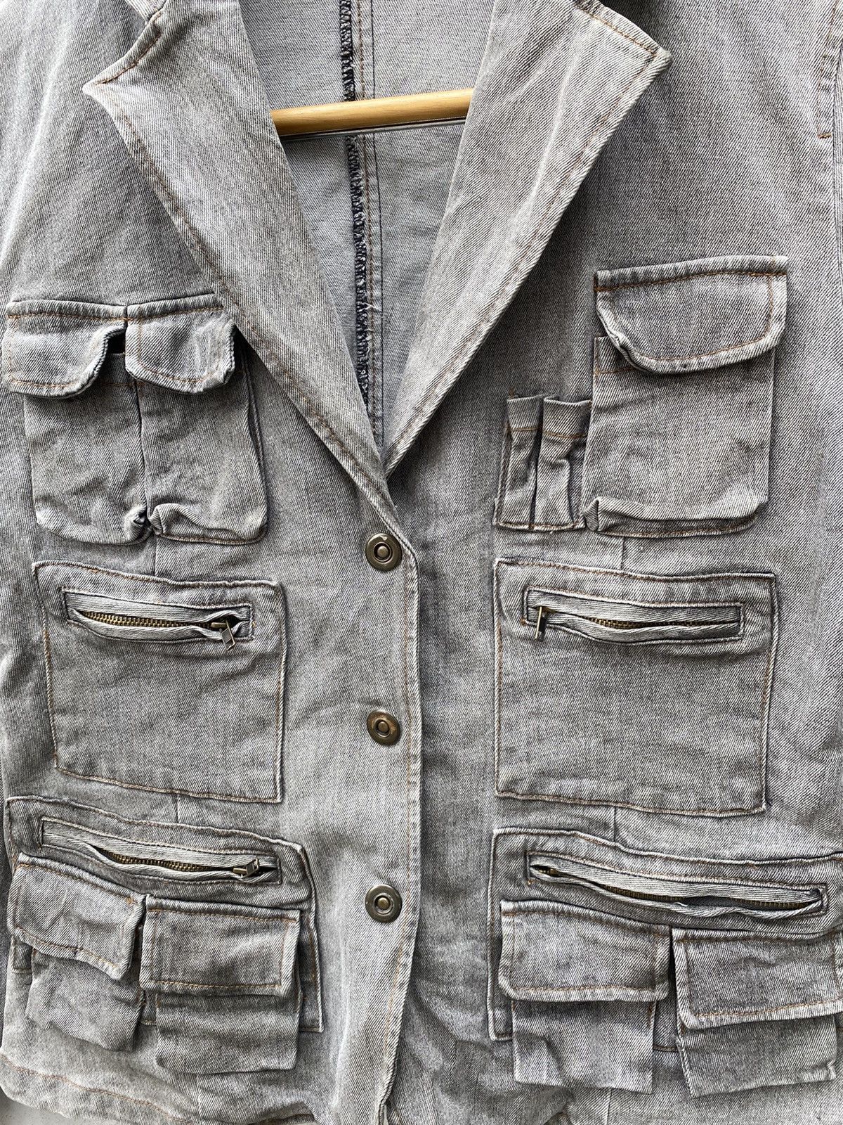 Japanese Brand SUN FADDED MULTI POCKET DENIM JACKET DISTRESSED FADDED GREY Size US S / EU 44-46 / 1 - 7 Thumbnail