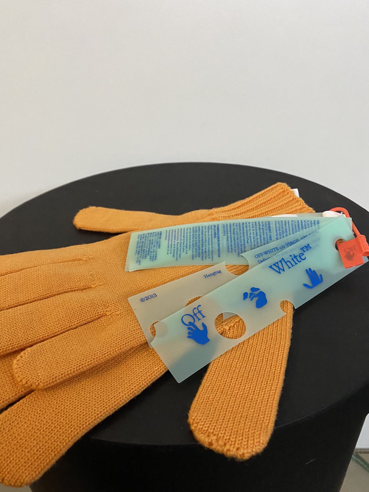 Off-White Orange Logo Hand Off Gloves Size ONE SIZE - 3 Thumbnail