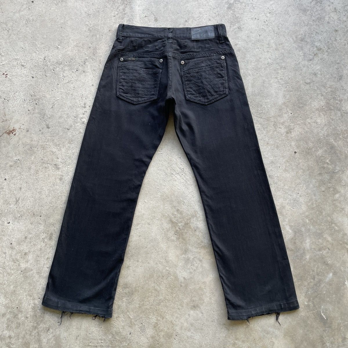 Karl Kani Vintage Karl Kani Black Distressed Denim Jeans Pants W32 Size US 32 / EU 48 - 1 Thumbnail
