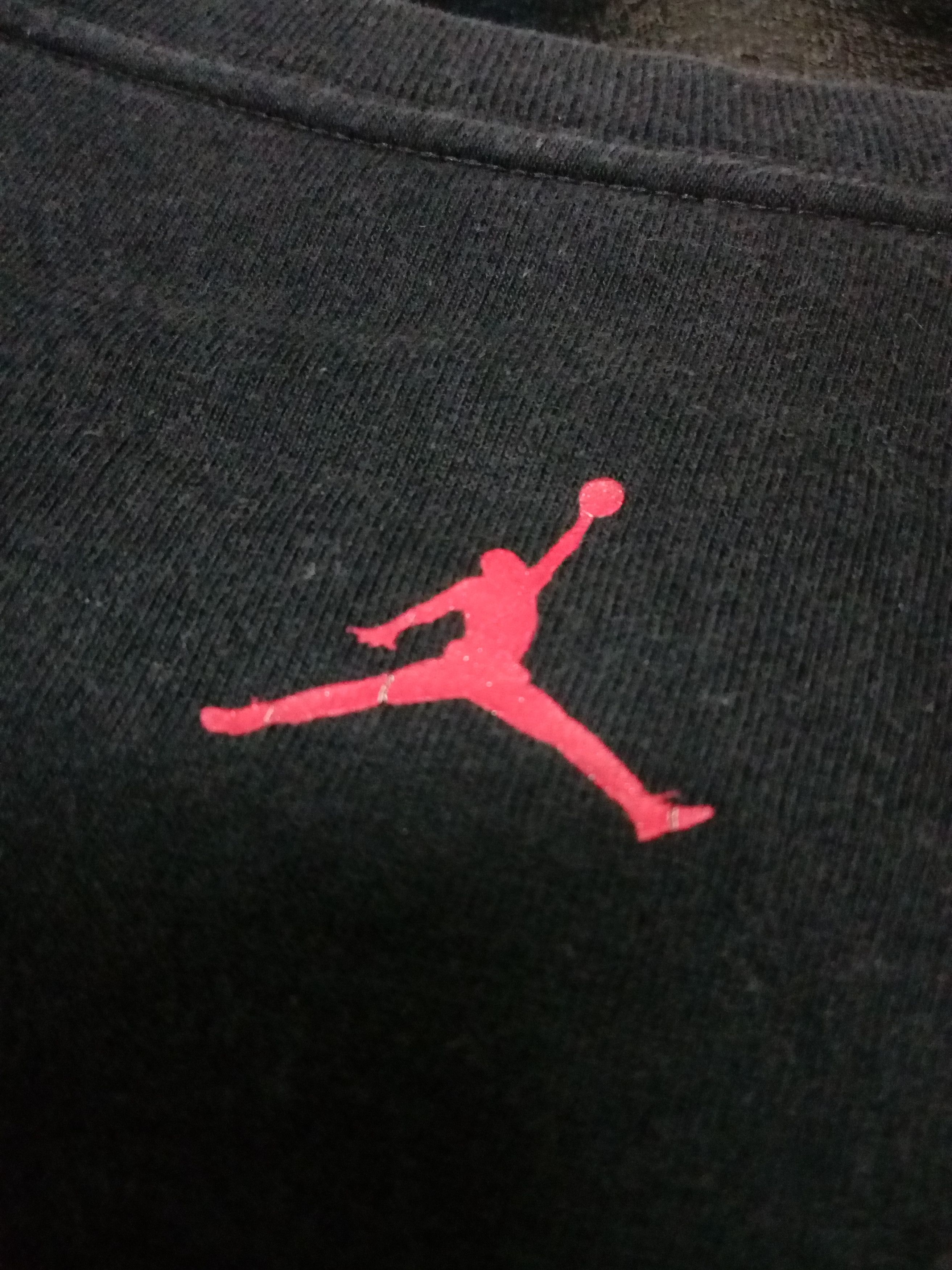 Jordan Brand × Nike × Vintage VINTAGE JORDAN T-SHIRT EMBOSSED PRINT Size US XXL / EU 58 / 5 - 6 Thumbnail
