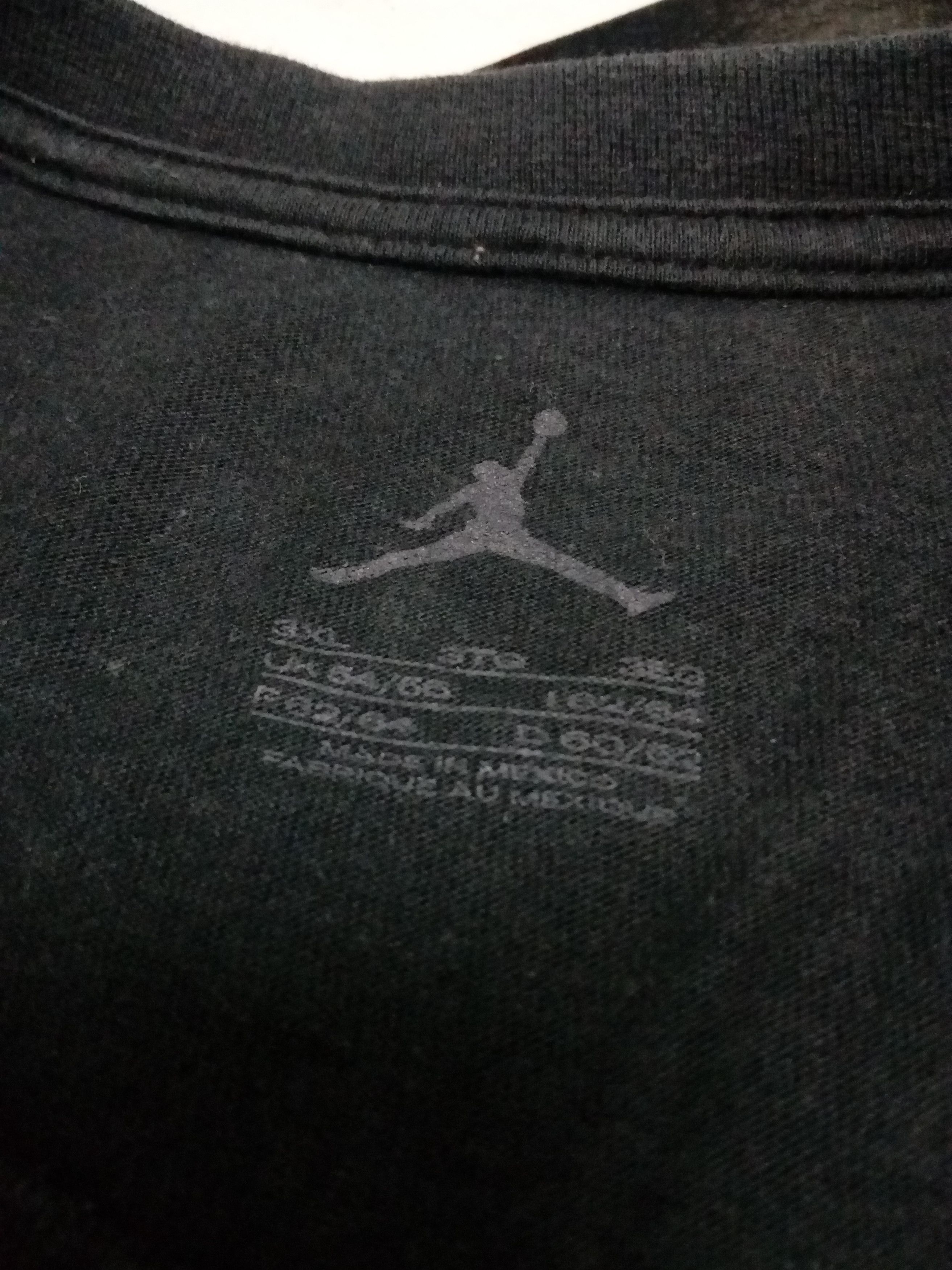 Jordan Brand × Nike × Vintage VINTAGE JORDAN T-SHIRT EMBOSSED PRINT Size US XXL / EU 58 / 5 - 7 Thumbnail