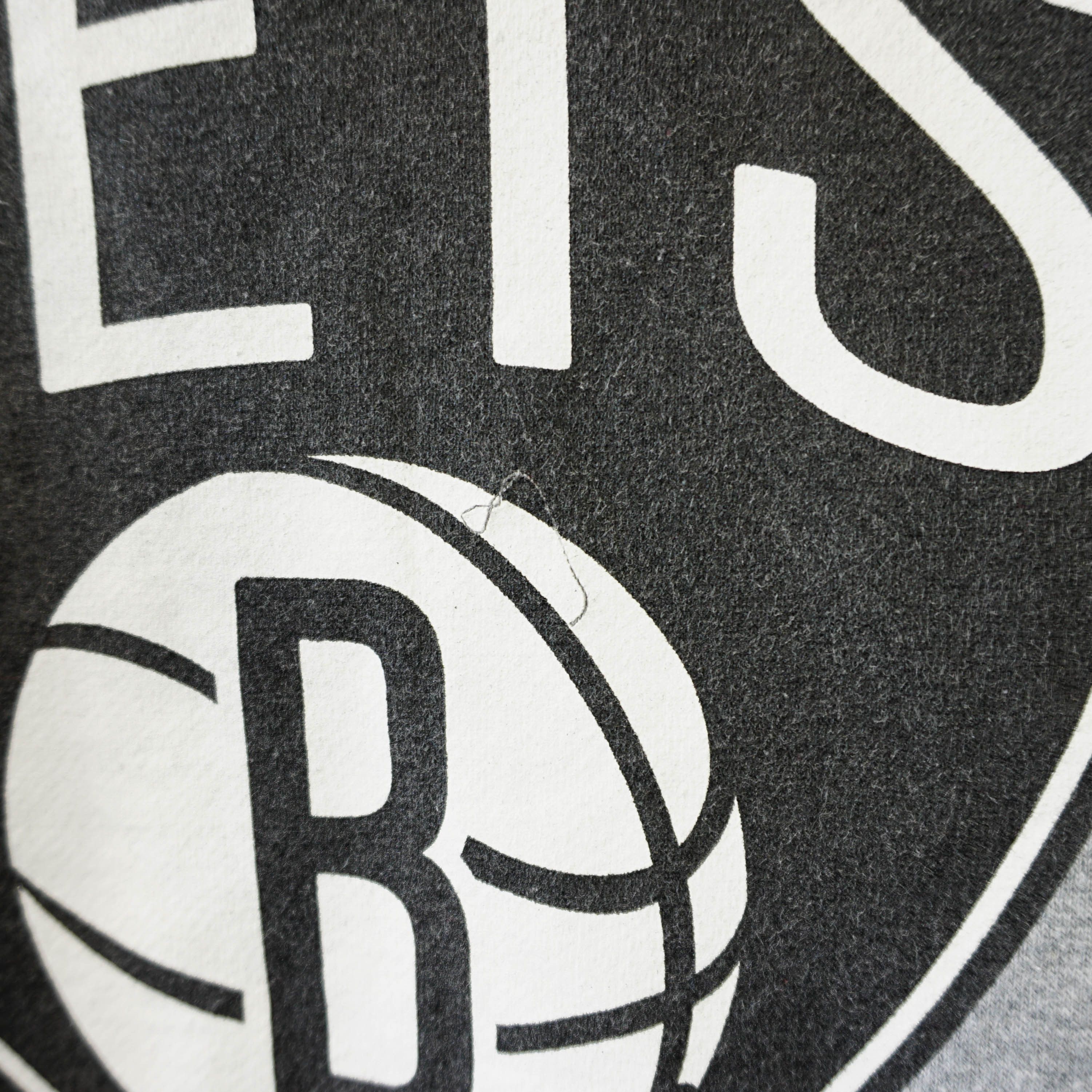 Mitchell & Ness × NBA Essential Graphic Logo Brooklyn Nets NBA Hoodie Size S / US 4 / IT 40 - 3 Thumbnail