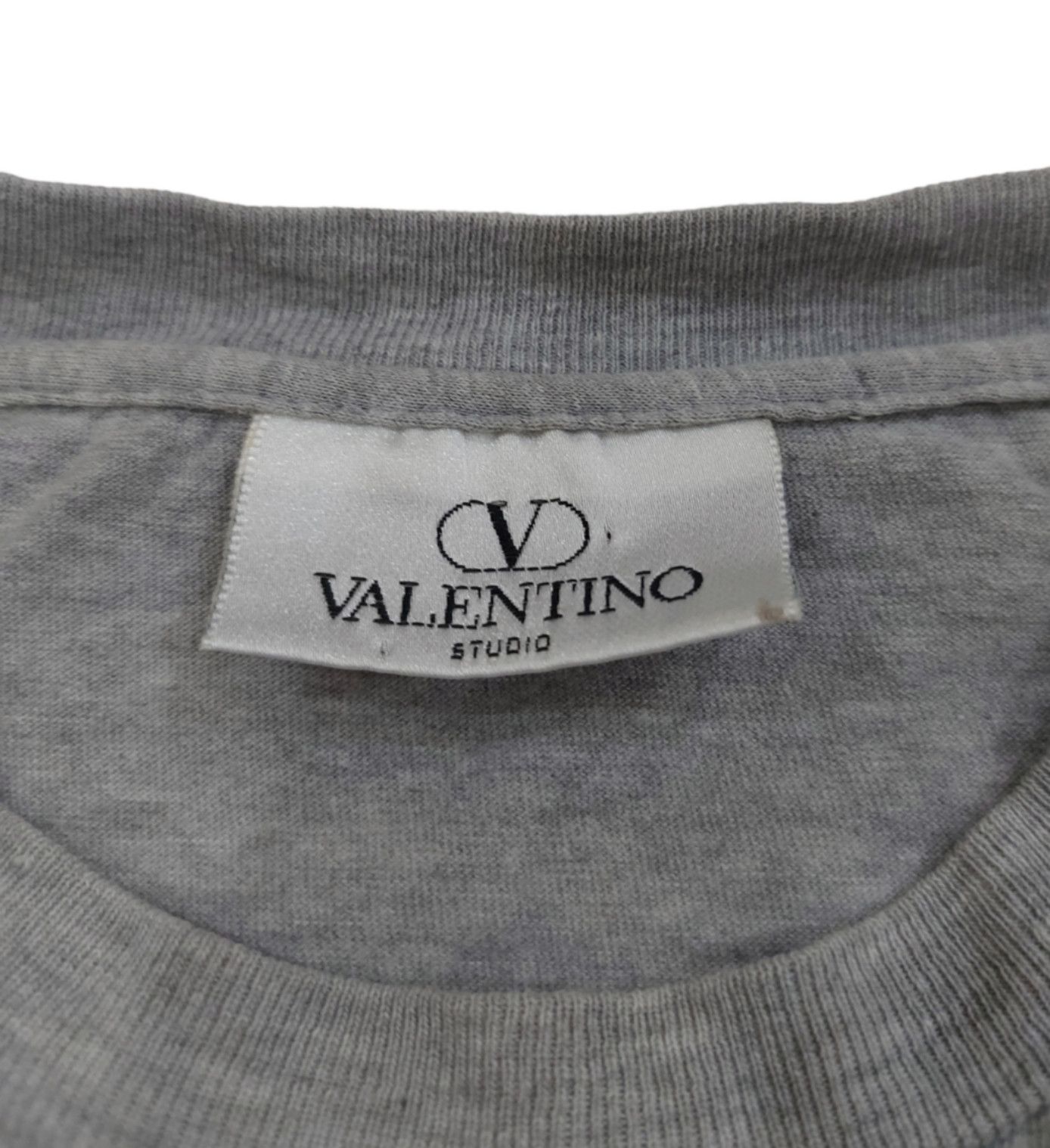 Valentino Rare! Vintage Valentino Big Logo Spell Out Tee Size US L / EU 52-54 / 3 - 4 Thumbnail