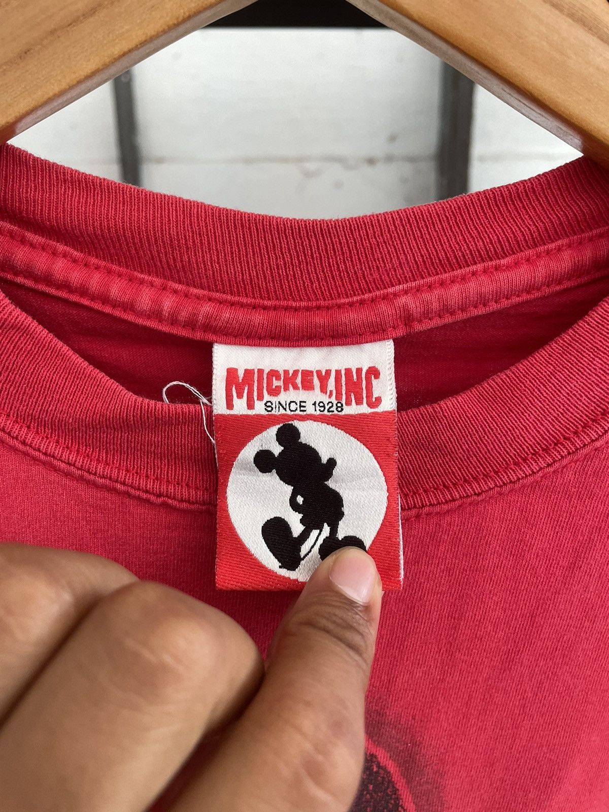 Cartoon Network × Disney × Vintage Vintage Disneyland Mickey Mouse Red T-shirt Single Stitch Size US XL / EU 56 / 4 - 6 Thumbnail