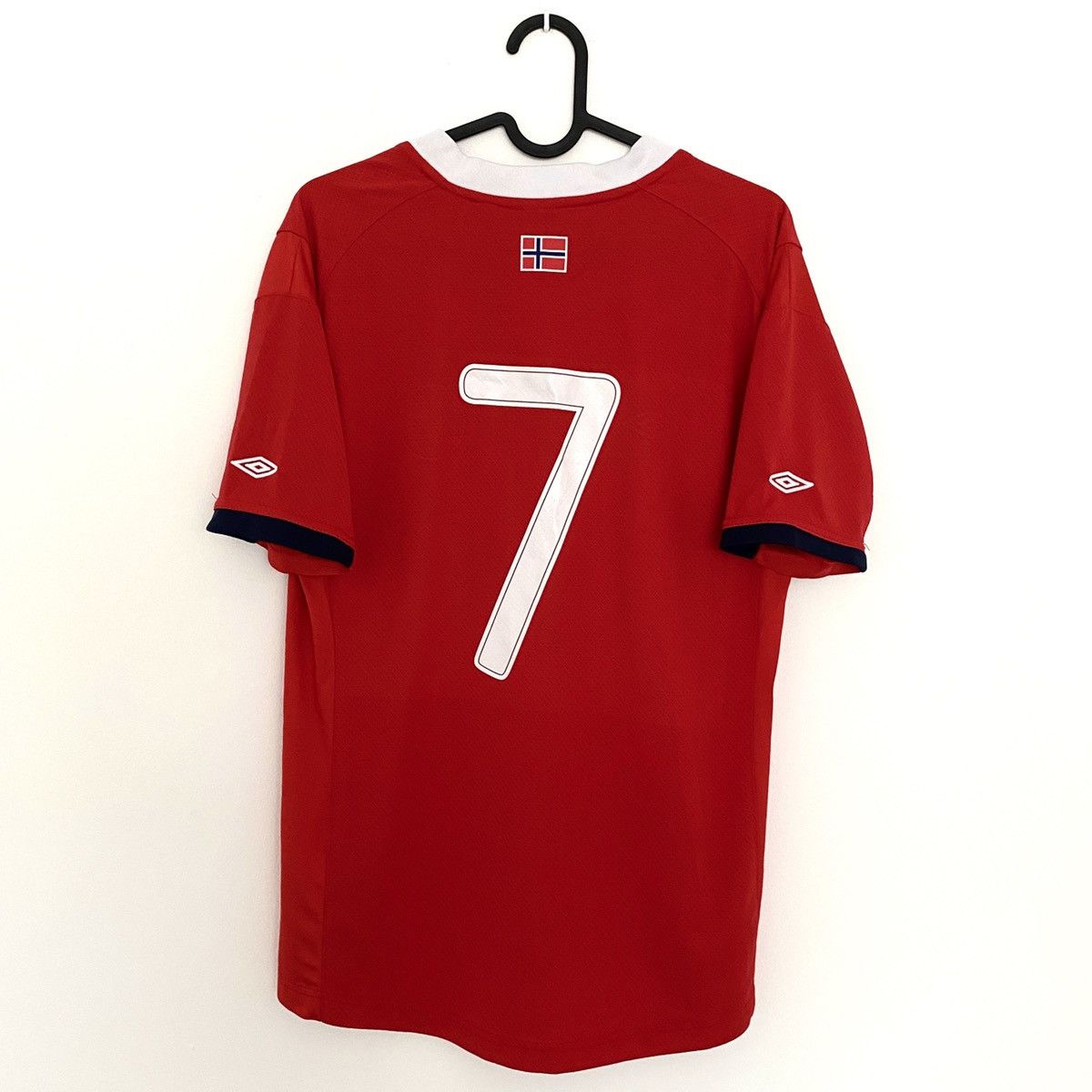 Umbro × Vintage 2010 2011 Norway National Umbro Vintage Home Soccer Jersey Size US S / EU 44-46 / 1 - 5 Thumbnail