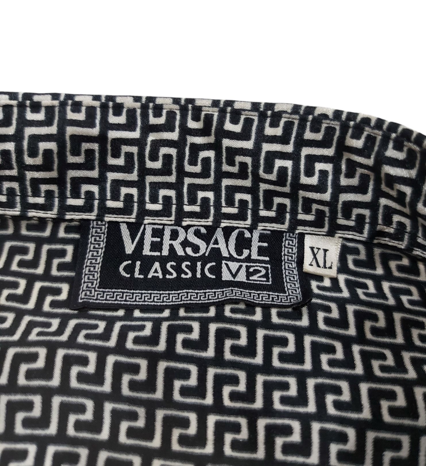 Versace Rare! Vintage Versace V2 Monogram Made in Italy Size US XL / EU 56 / 4 - 5 Thumbnail