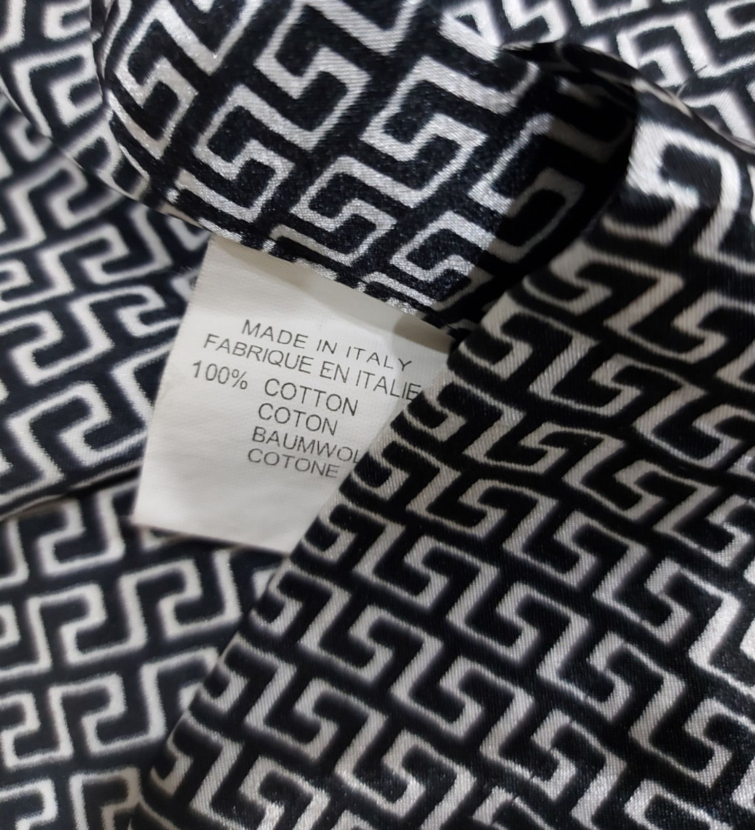 Versace Rare! Vintage Versace V2 Monogram Made in Italy Size US XL / EU 56 / 4 - 6 Thumbnail