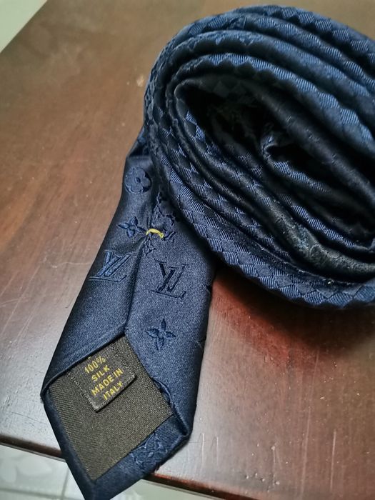 Louis Vuitton Monogram Malletier A Paris LV Logo Mens Neck Tie