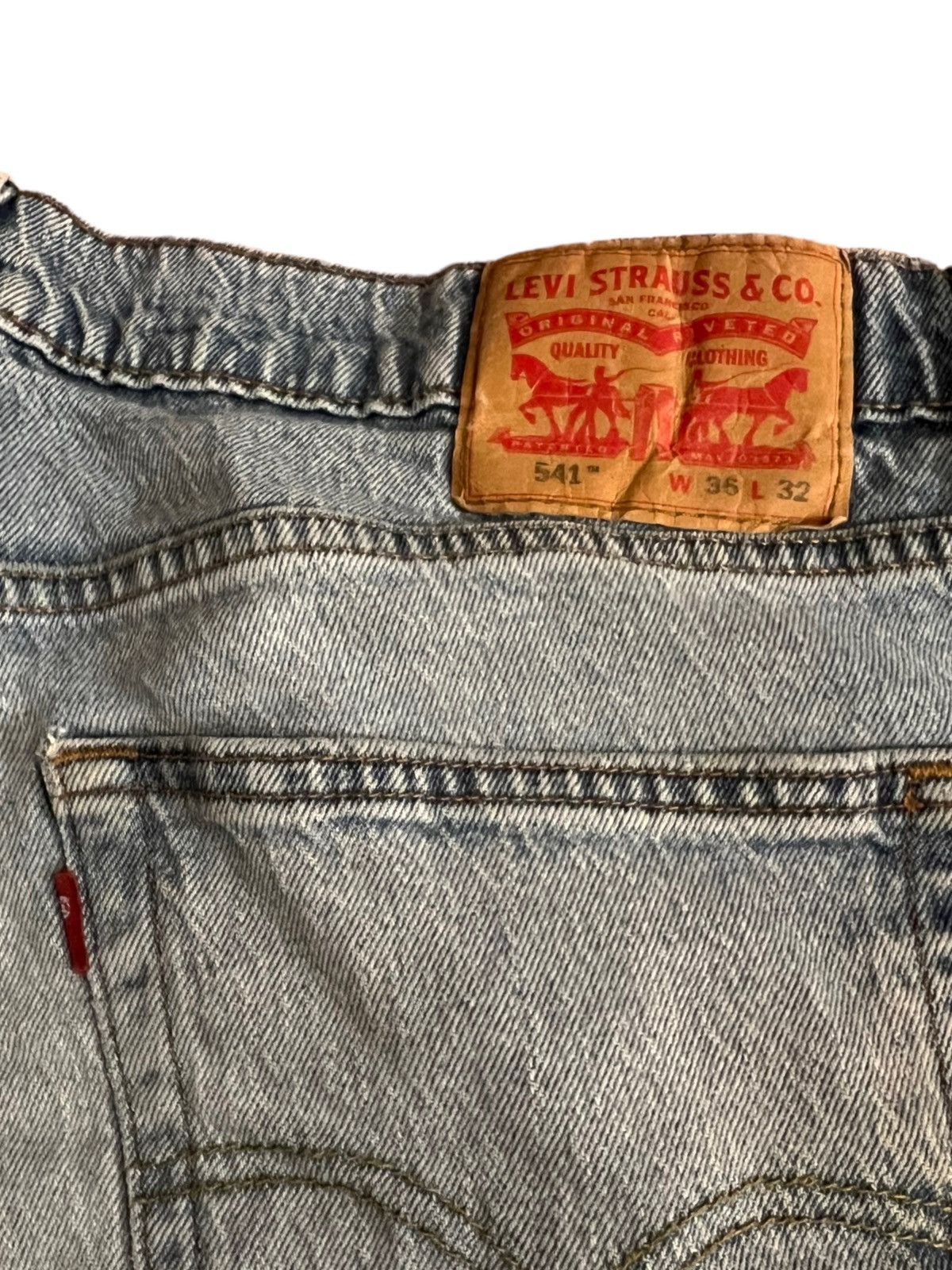 Levi's × Vintage Levi’s 541 Denim Distressed Jeans Faded Vintage Size US 36 / EU 52 - 2 Thumbnail