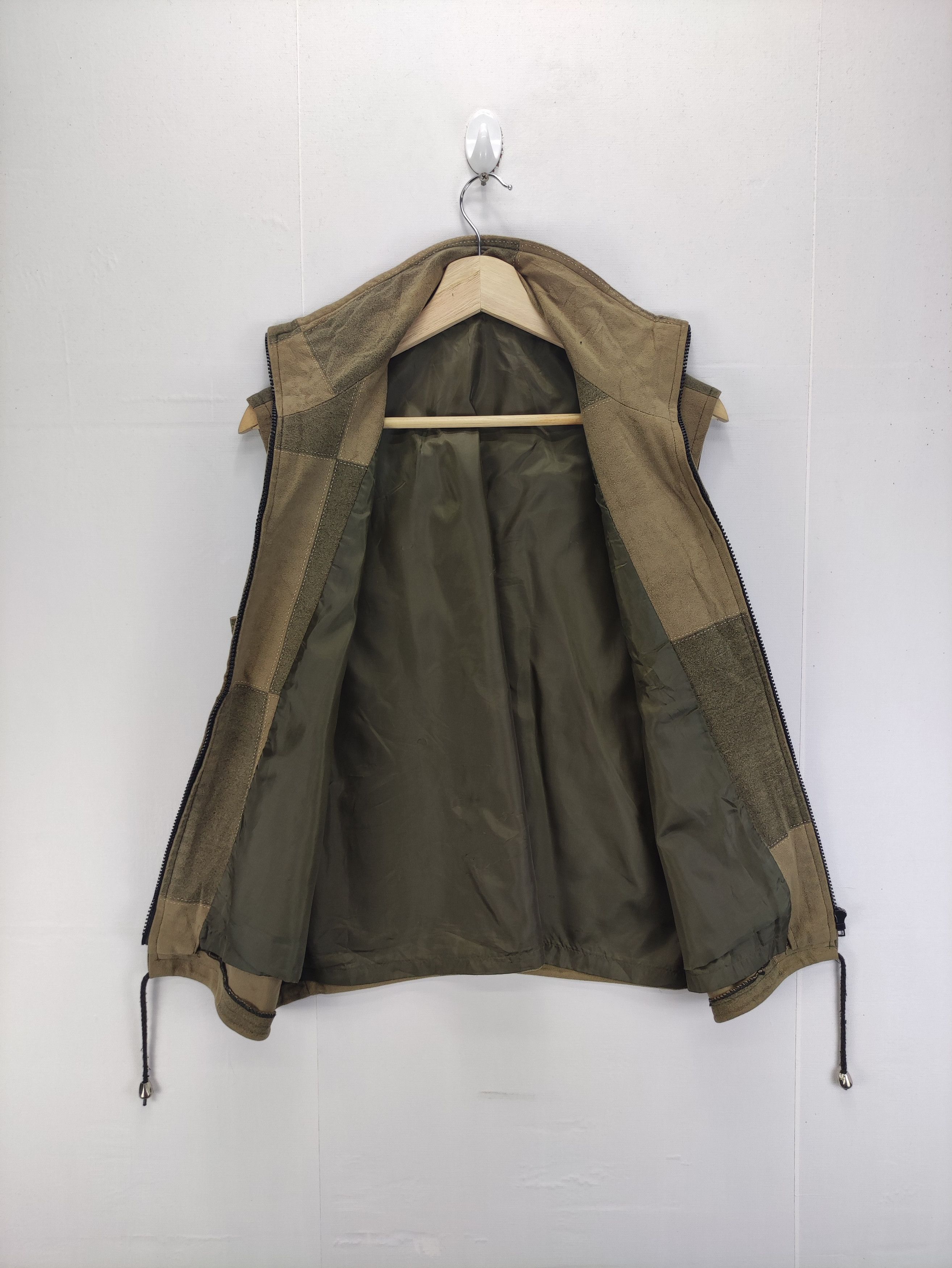 Japanese Brand Vintage Vest Zipper Patchwork Style By Unbrand Size US M / EU 48-50 / 2 - 3 Thumbnail