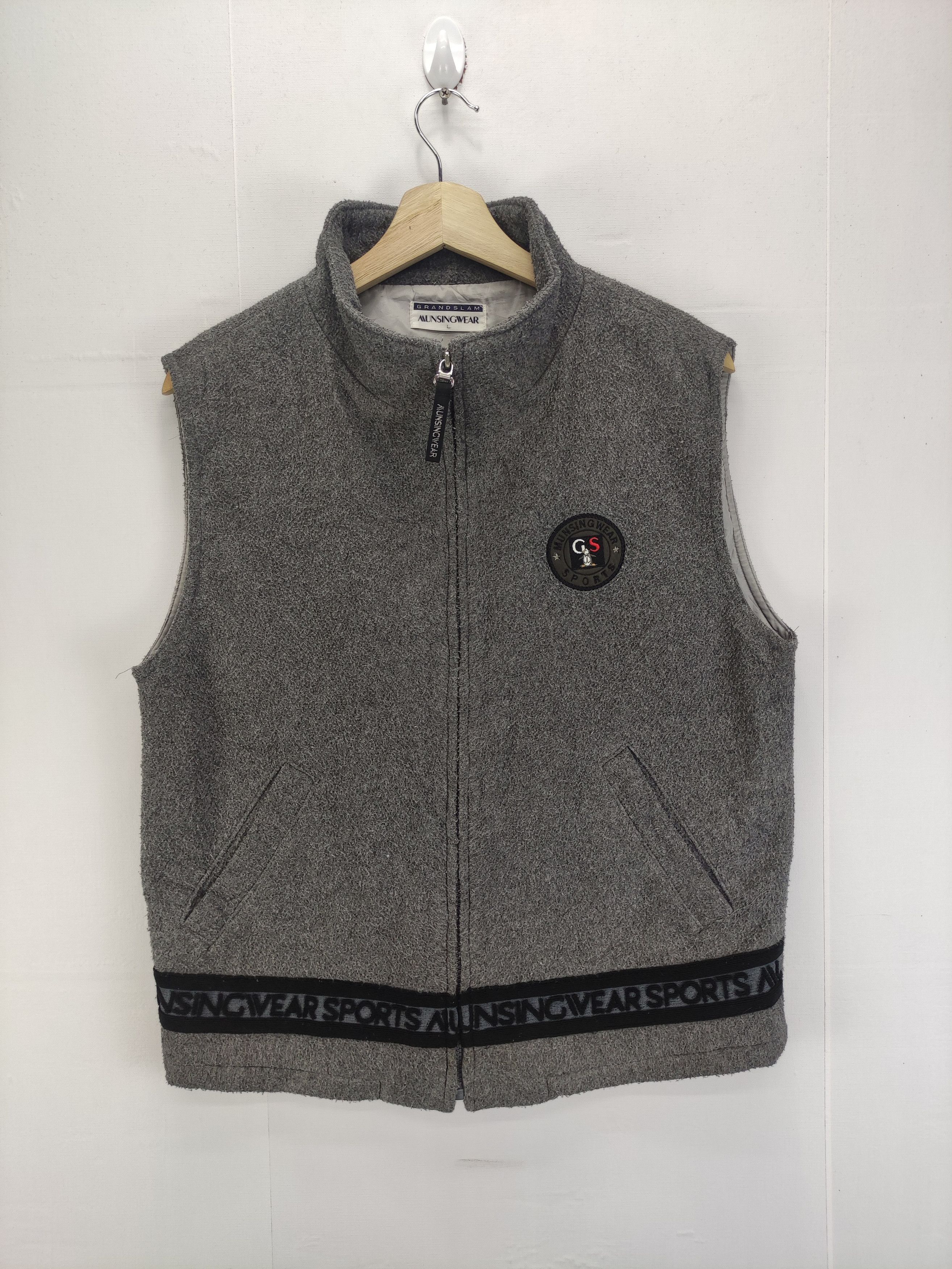 Japanese Brand Vintage Munsingwear Fleece Vest Zipper Size US M / EU 48-50 / 2 - 1 Thumbnail