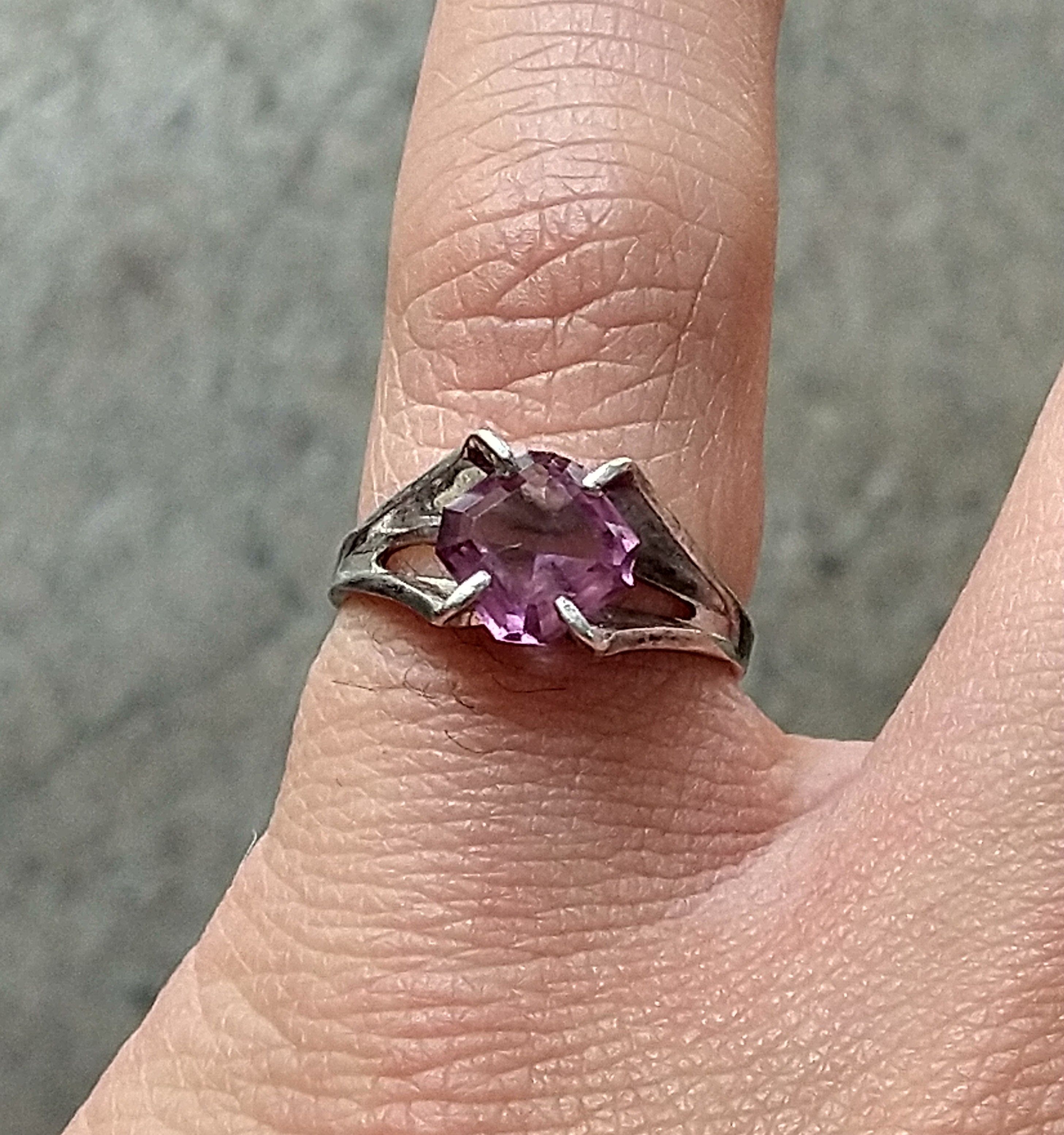 Jewelry × Sterling Silver × Vintage Vintage Sterling Silver Ring Size 5.75 Purple Glass Square Size ONE SIZE - 13 Thumbnail