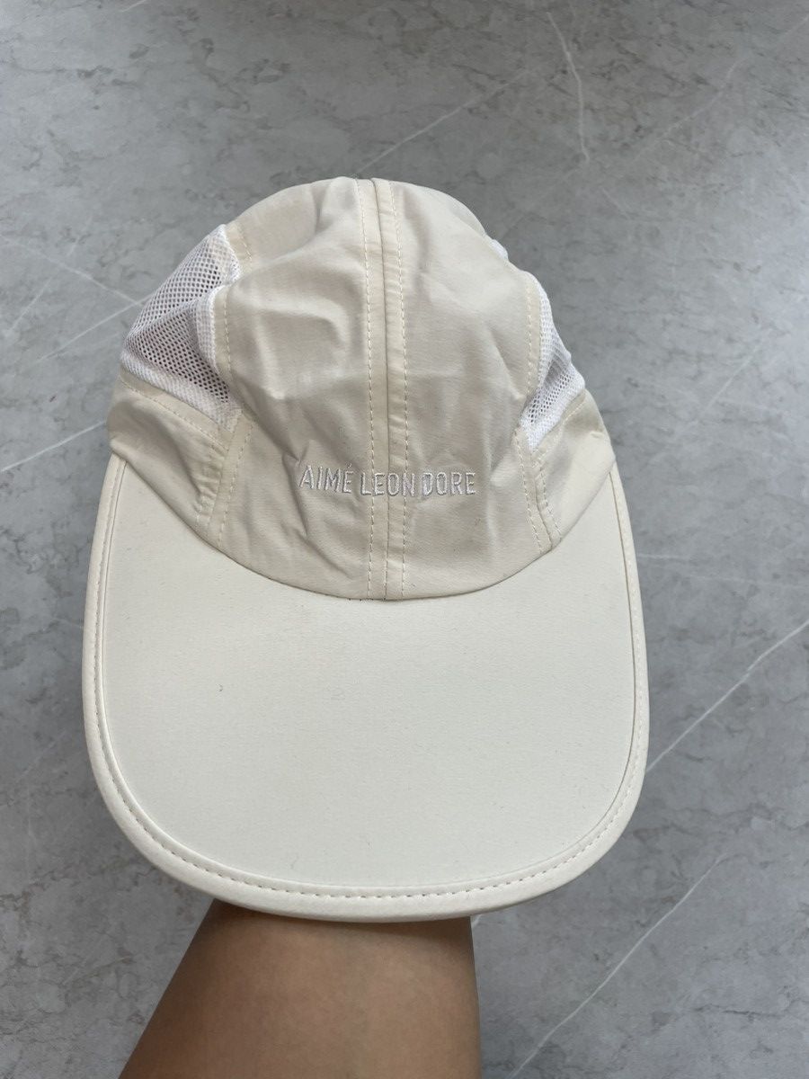 Hiking hat