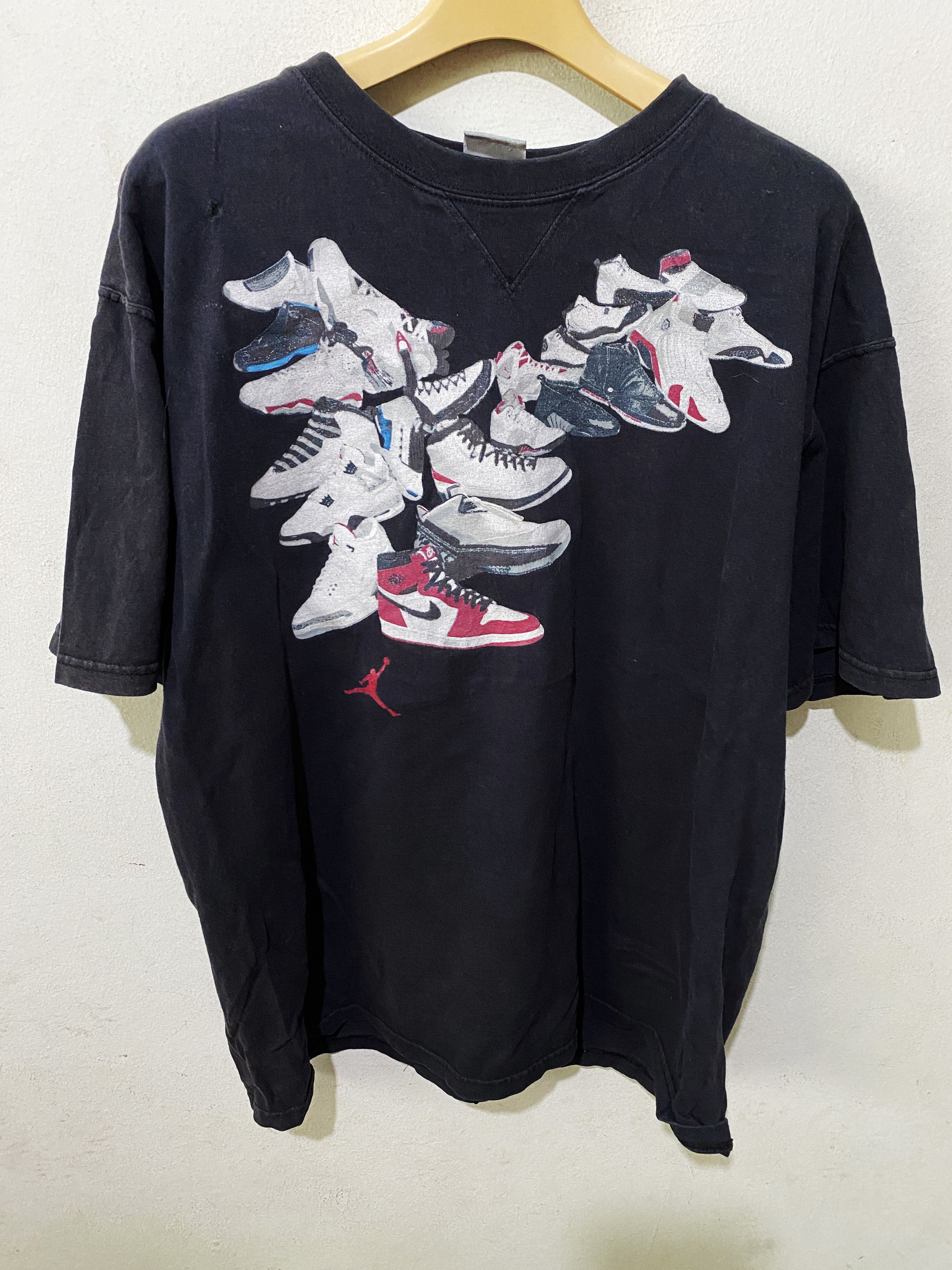 Jordan Brand × Nike Air Jordan T-shirt Size US XL / EU 56 / 4 - 1 Thumbnail