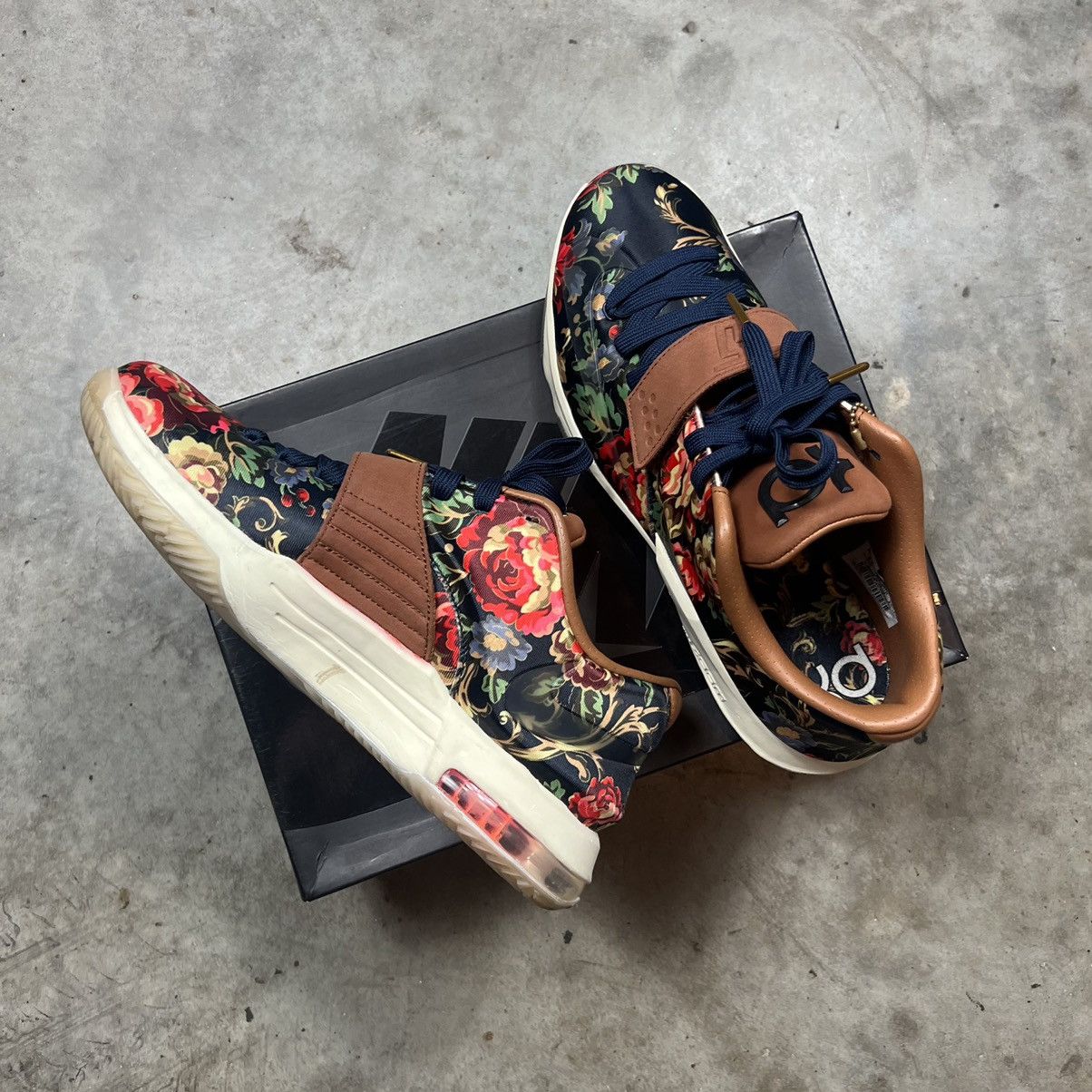 KD 7 EXT QS Floral 2015 Footwear