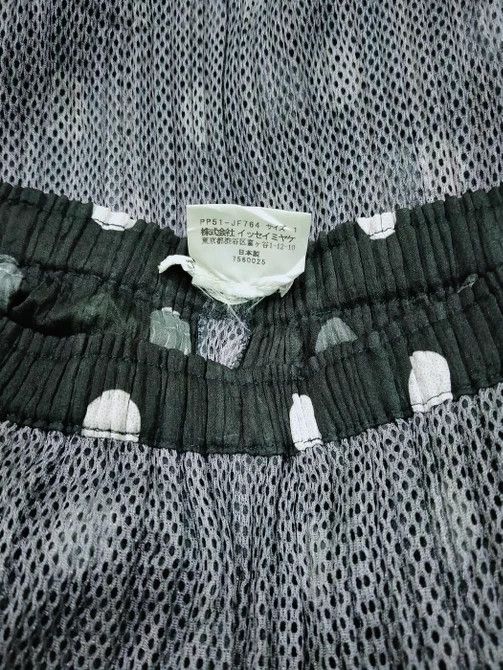 Issey Miyake Pleats Please Double Layer Polka Dot Size US 30 / EU 46 - 8 Thumbnail