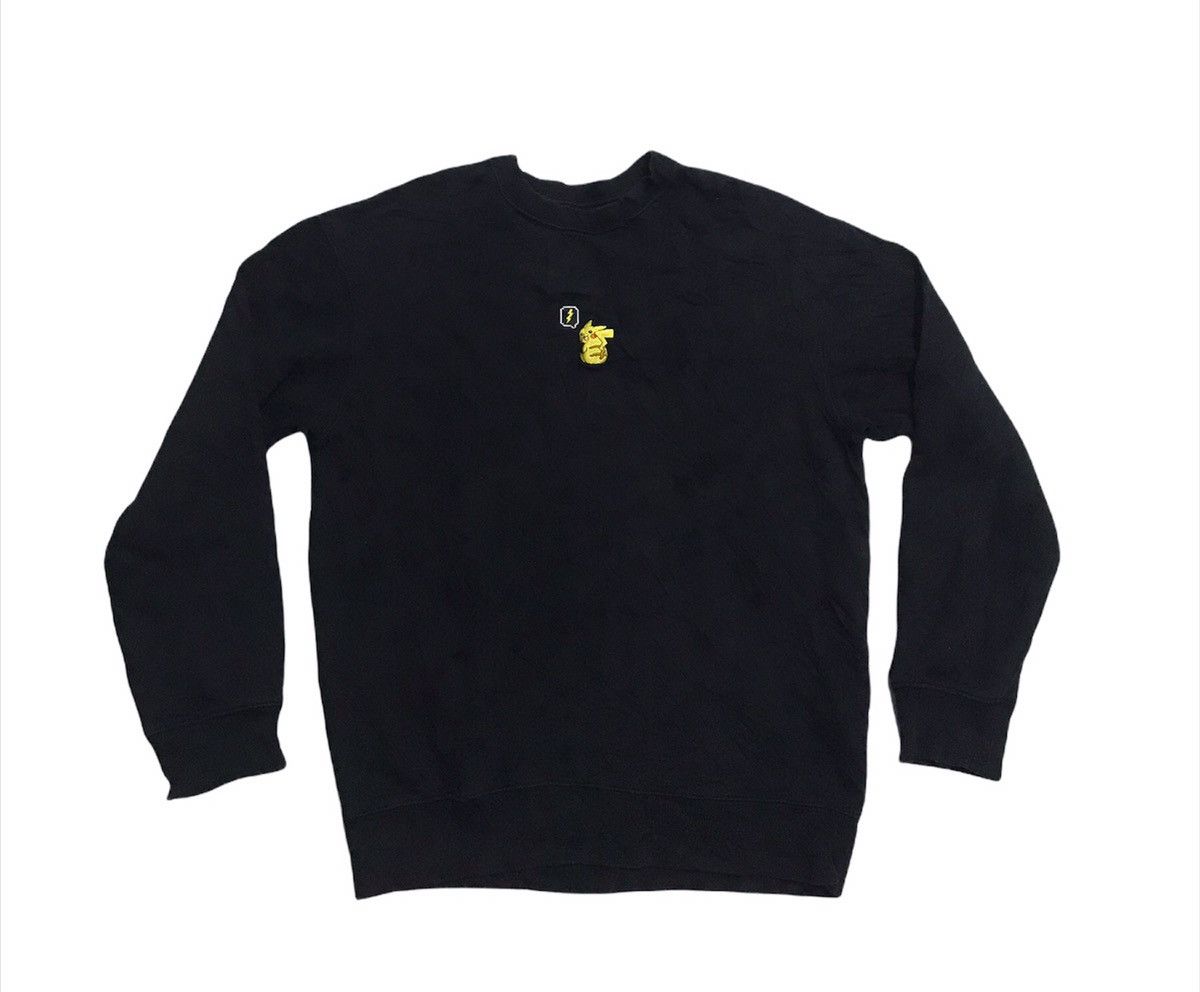 Pokemon pikachu small logo sweatshirt