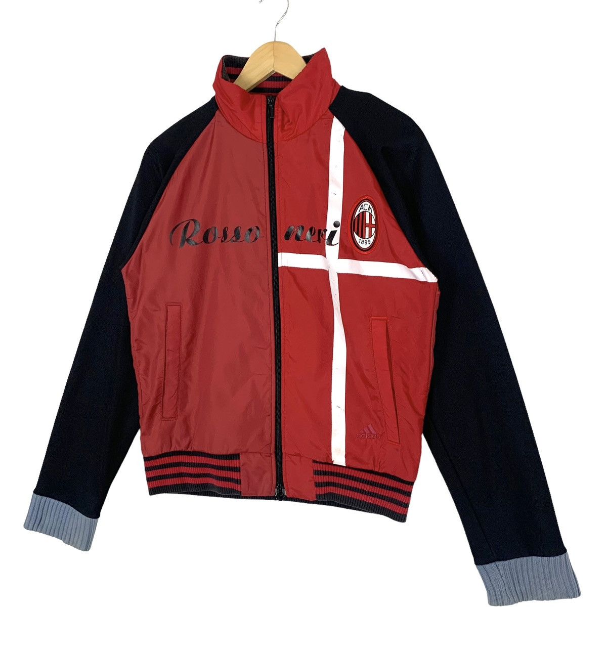 Adidas Vintage Adidas Rosso Neri A.C Milan Soccer Light Jacket / S Size US S / EU 44-46 / 1 - 4 Thumbnail
