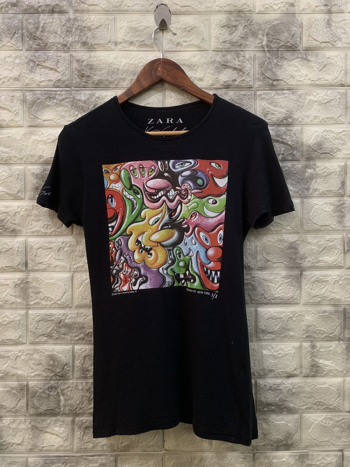 Zara Zara + Kenny Scharf black tee | Grailed