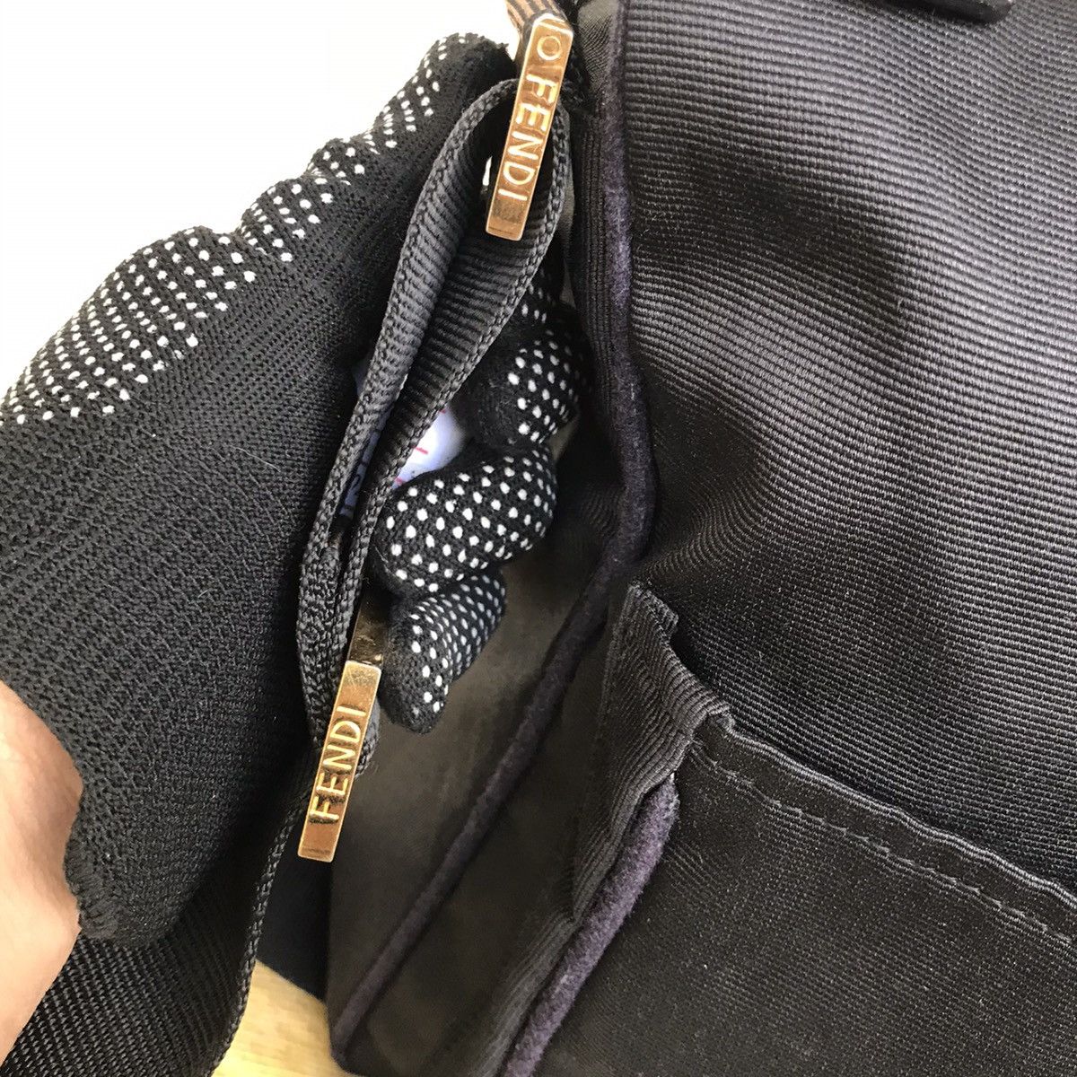 Fendi AUTHENTIC FENDI ROMA CROSSBODY BAG Size ONE SIZE - 15 Thumbnail