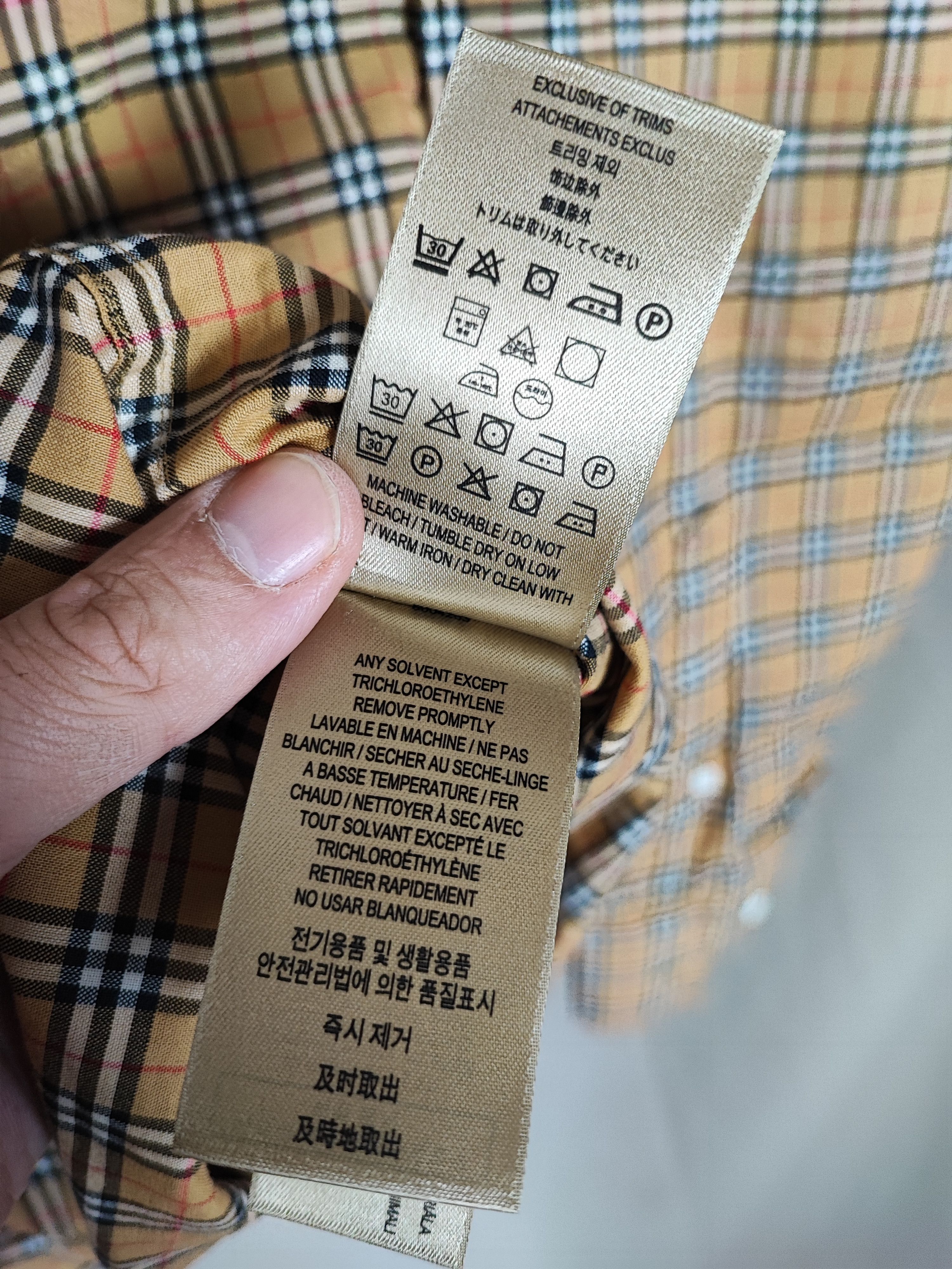 Burberry Burberry shirt size the classic tartan Size US M / EU 48-50 / 2 - 6 Thumbnail
